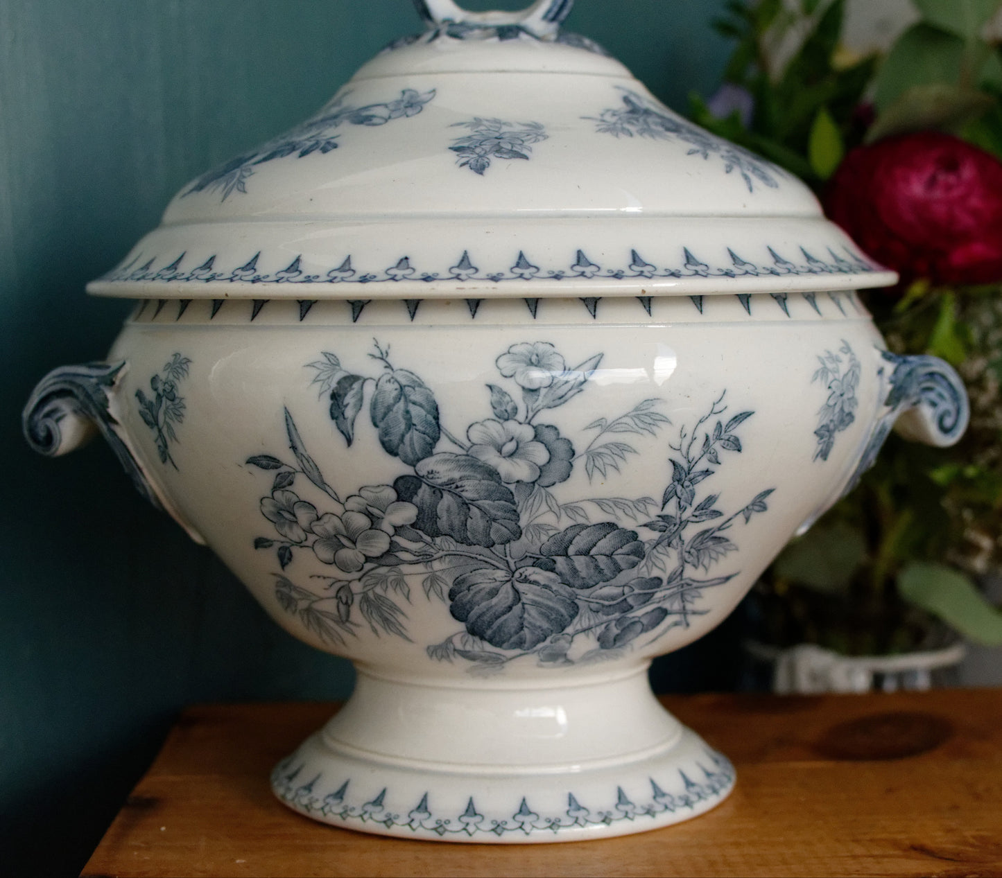 FLORE Sarreguemines U&C French Antique Ironstone Blue Transferware Round Soup Tureen Soupiere Terre de Fer en Faience