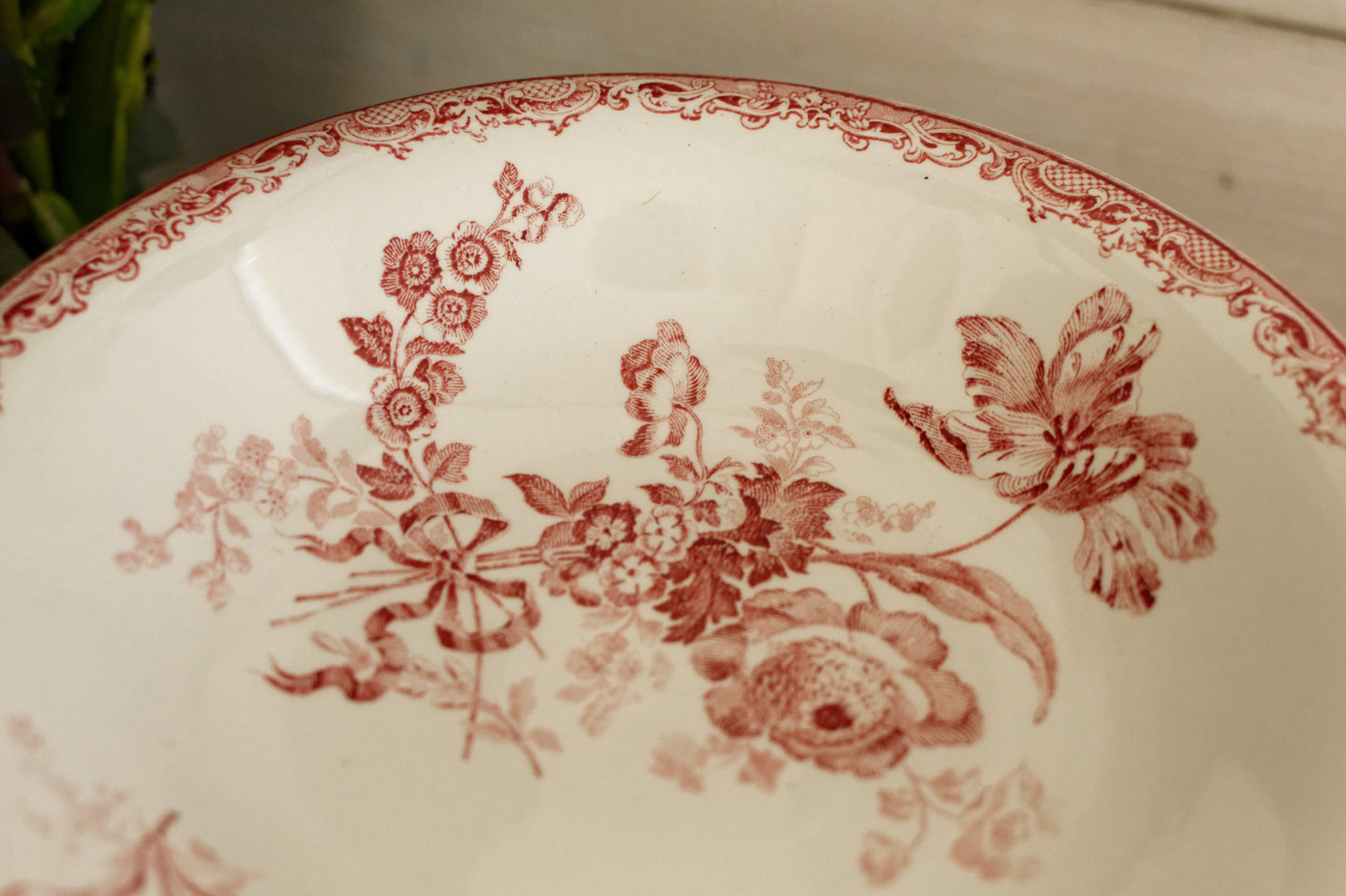 1920s FONTANGES Motif Sarreguemines French Antique Ironstone Red Transferware Footed Fruit Bowl COMPOTIER Terre de Fer en Faience