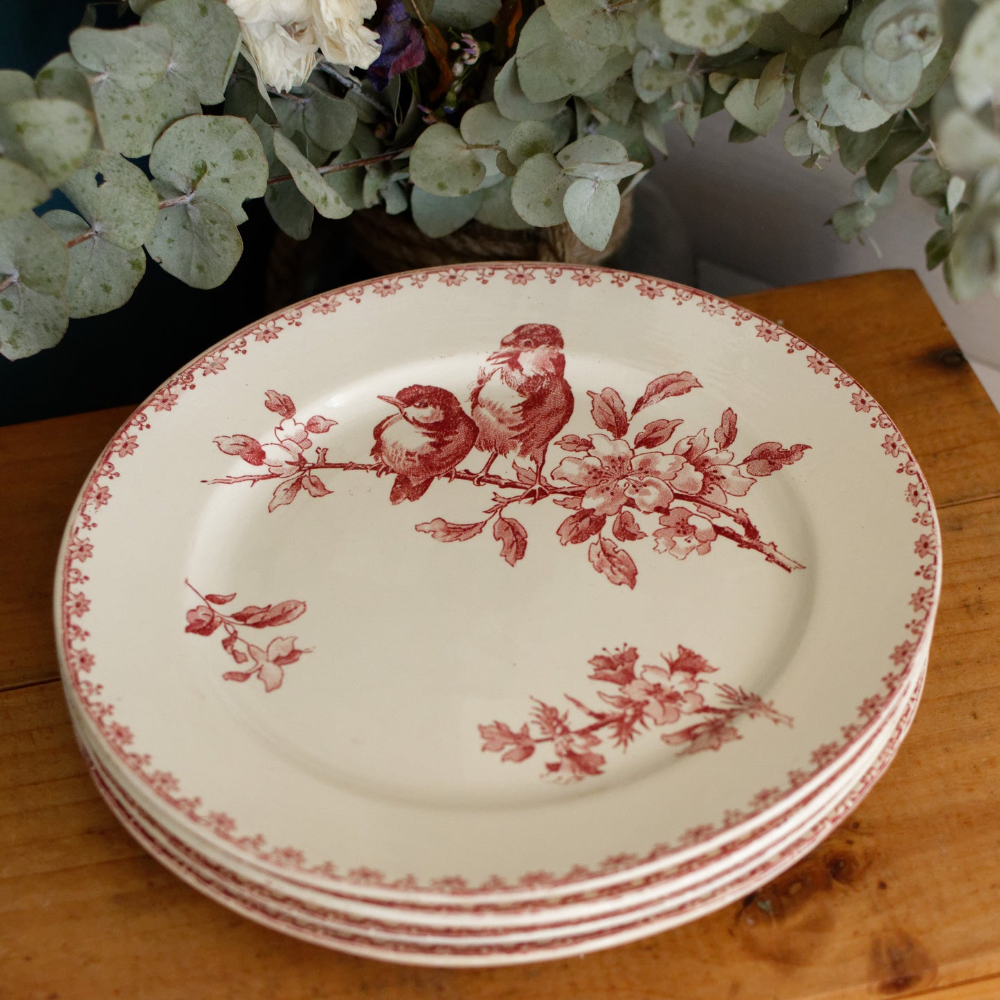 FAVORI Motif Sarreguemines U&C French Antique Ironstone Red Transferware Dinner Plate Assiette Terre de Fer Faience