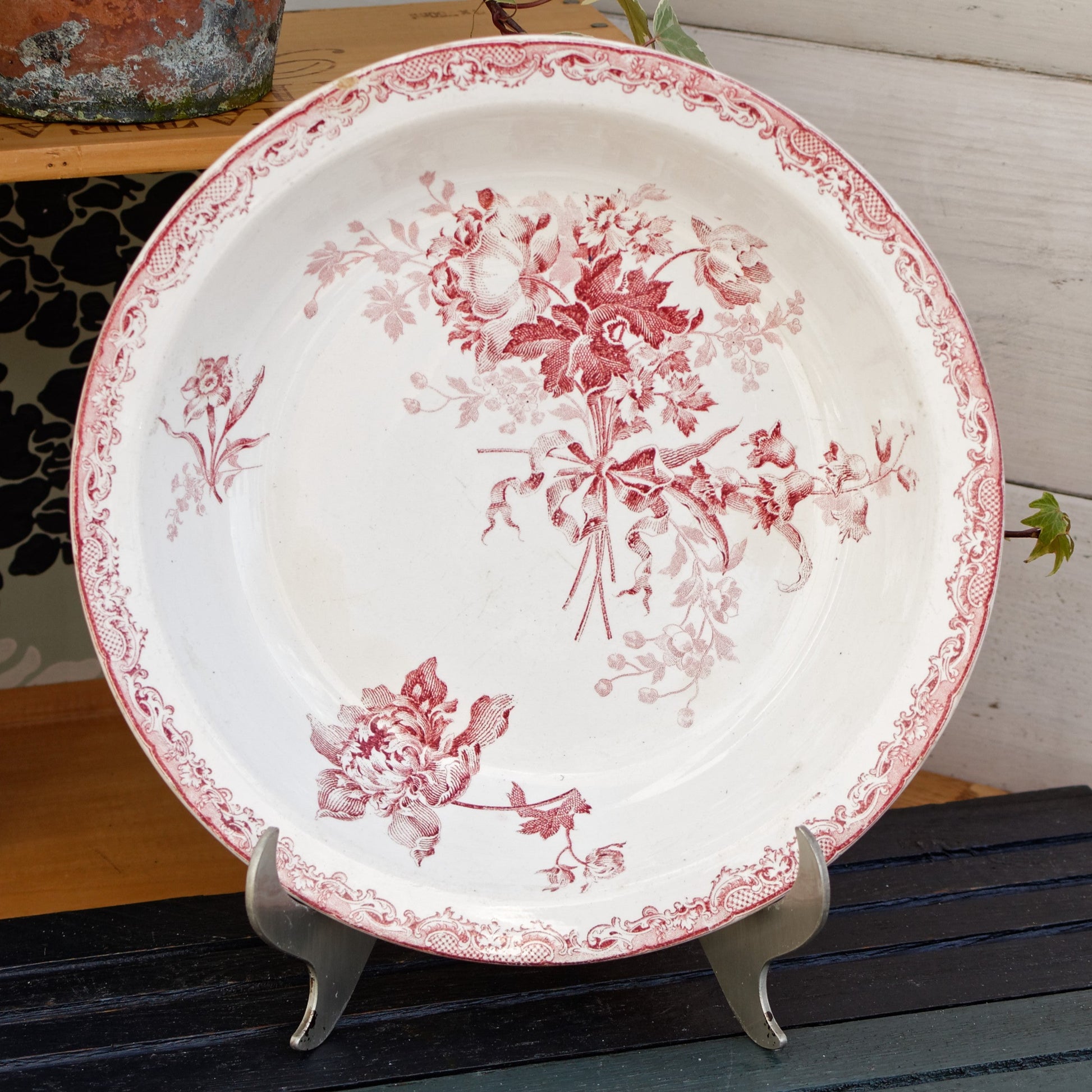 FONTANGES Sarreguemines French Antique Ironstone Red Transferware Round Serving Bowl Creux Terre de Fer