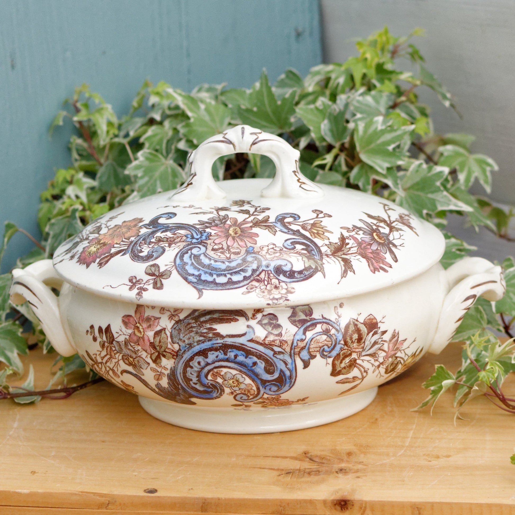 Terre de Fer P. DAUPHIN PARIS 34 Rue du Serves French Antique Ironstone Polychrome Soup Tureen Soupiere Faience