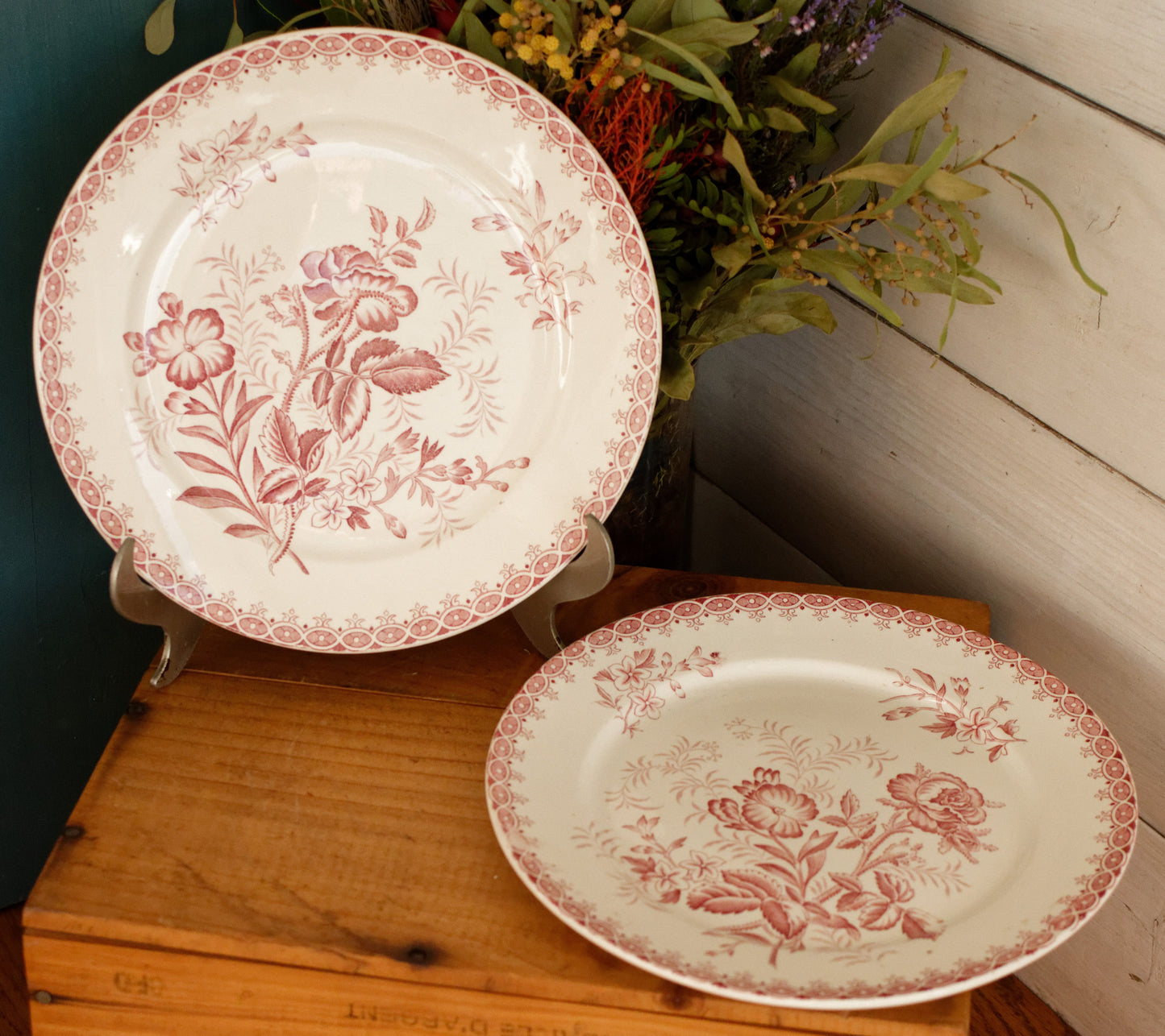GIROFLEE Boch Freres (BF) Belgian Antique Ironstone Red Transferware Dinner Plate Terre de Fer en Faience