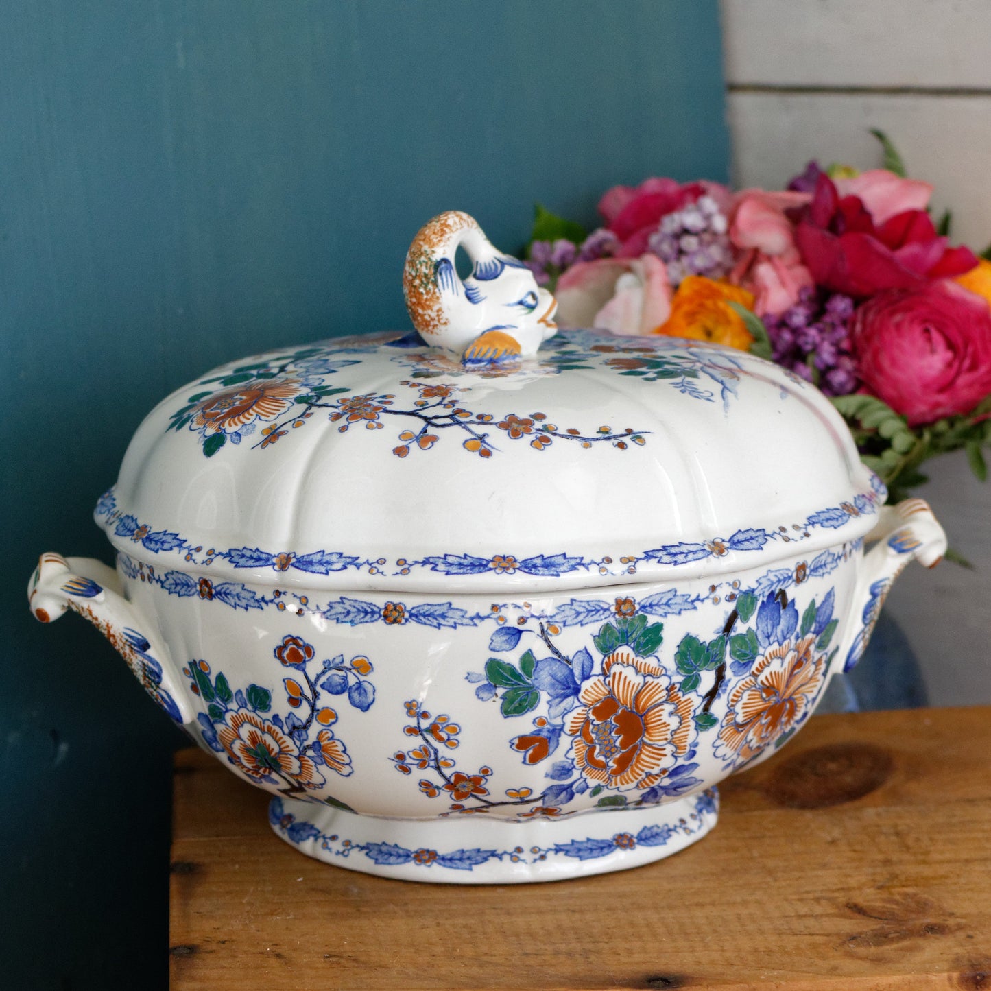 GIEN Coq Motif French Antique Ironstone Soup Tureen Soupiere Terre de Fer en Faience Coq Rooster Peony Motif