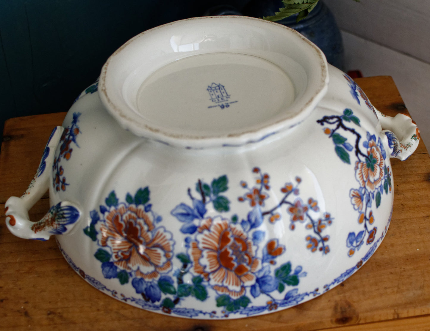 GIEN Coq Motif French Antique Ironstone Soup Tureen Soupiere Terre de Fer en Faience Coq Rooster Peony Motif