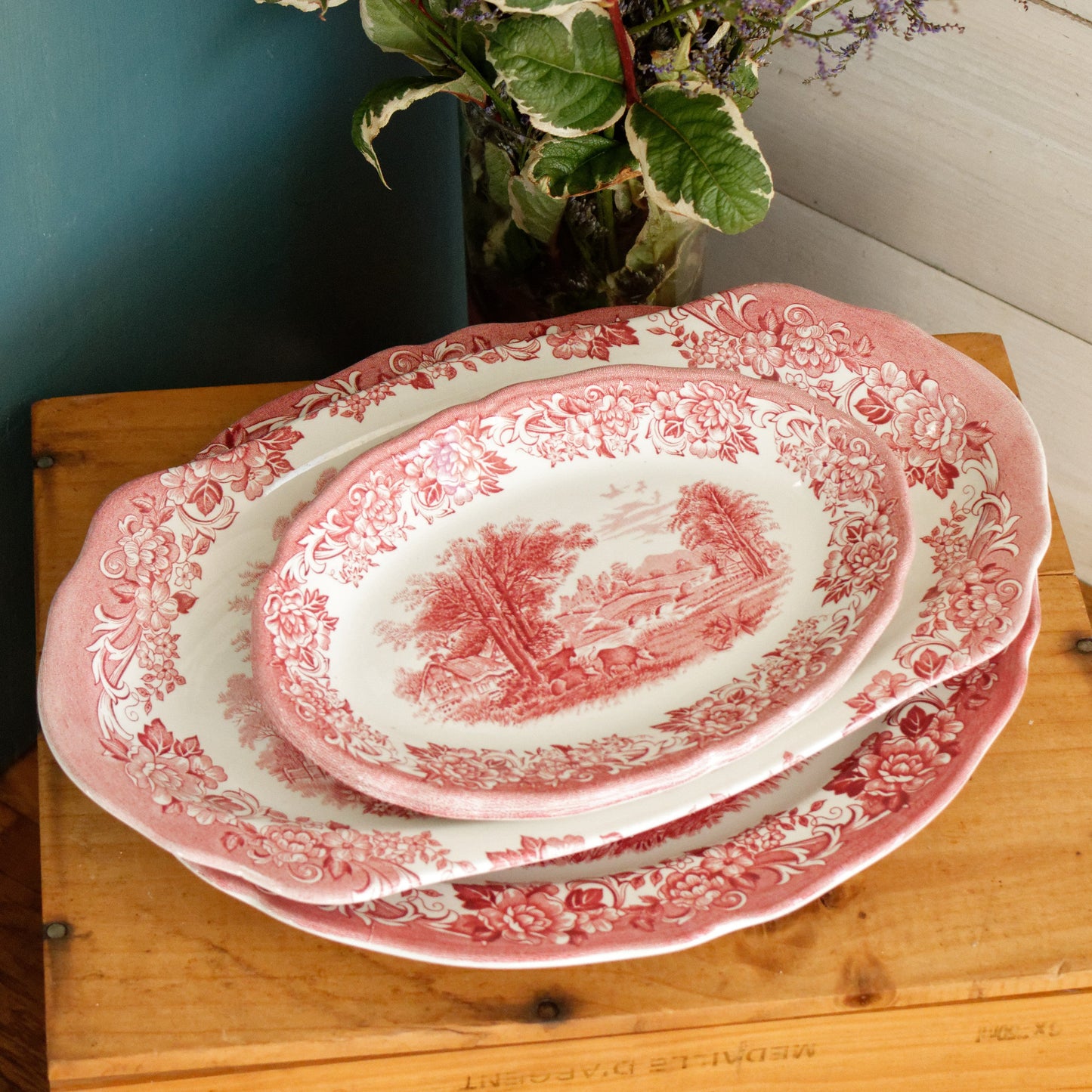 English Ironstone Red ROMANTIC ENGLAND Royal Staffordshire Ironstone Dishwasher Safe J&G Meakin England 