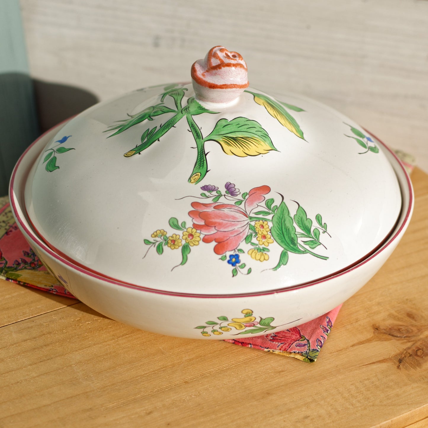 French Hand-Painted Lidded Serving Bowl Reverbere Selemont France 2712 KG Luneville Demi Porcelaine