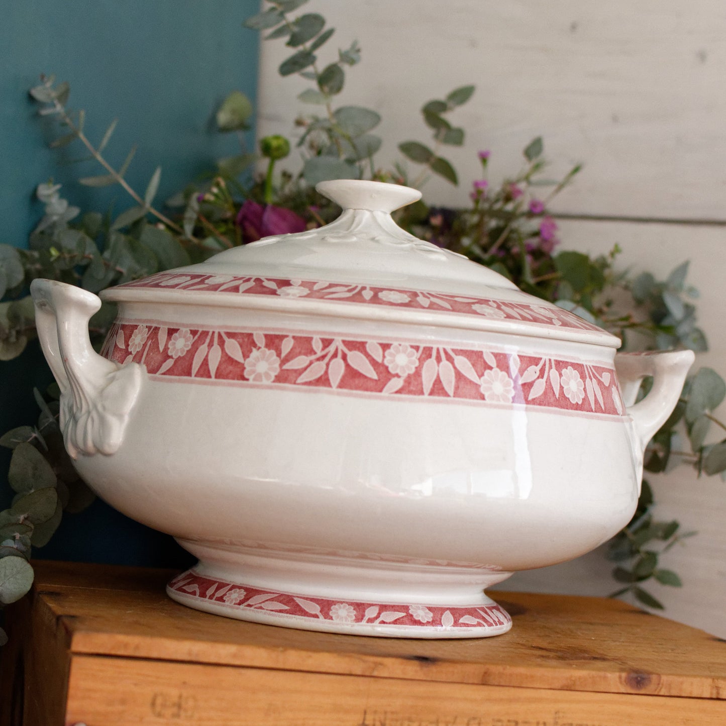 Service Varsovie LABRADOR CREIL et MONTEREAU Depose France French Antique Ironstone Red Transferware Soup Tureen "Soupiere" Terre de Fer en Faience