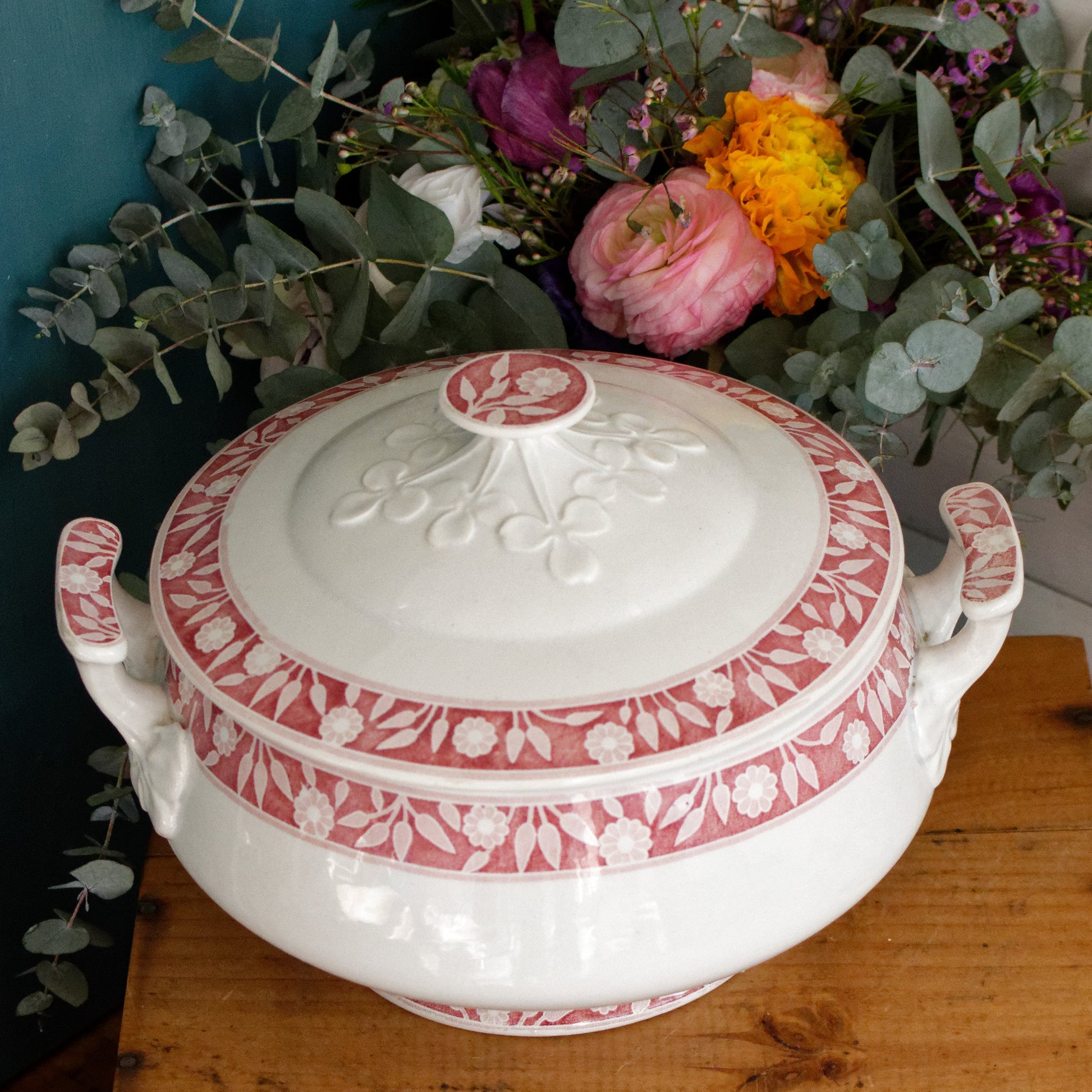 Service Varsovie LABRADOR CREIL et MONTEREAU Depose France French Antique Ironstone Red Transferware Soup Tureen "Soupiere" Terre de Fer en Faience