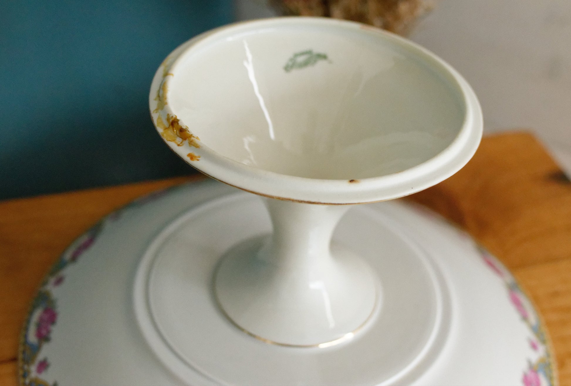 LIMOGES France French Antique Fine Porcelain Footed Cake Fruit Bowl Plate Compotier Rose Gold Garland Gilding