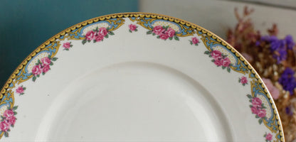 LIMOGES France French Antique Fine Porcelain Footed Cake Plate Plat à gâteau sur pied Rose Gold Garland Gilding