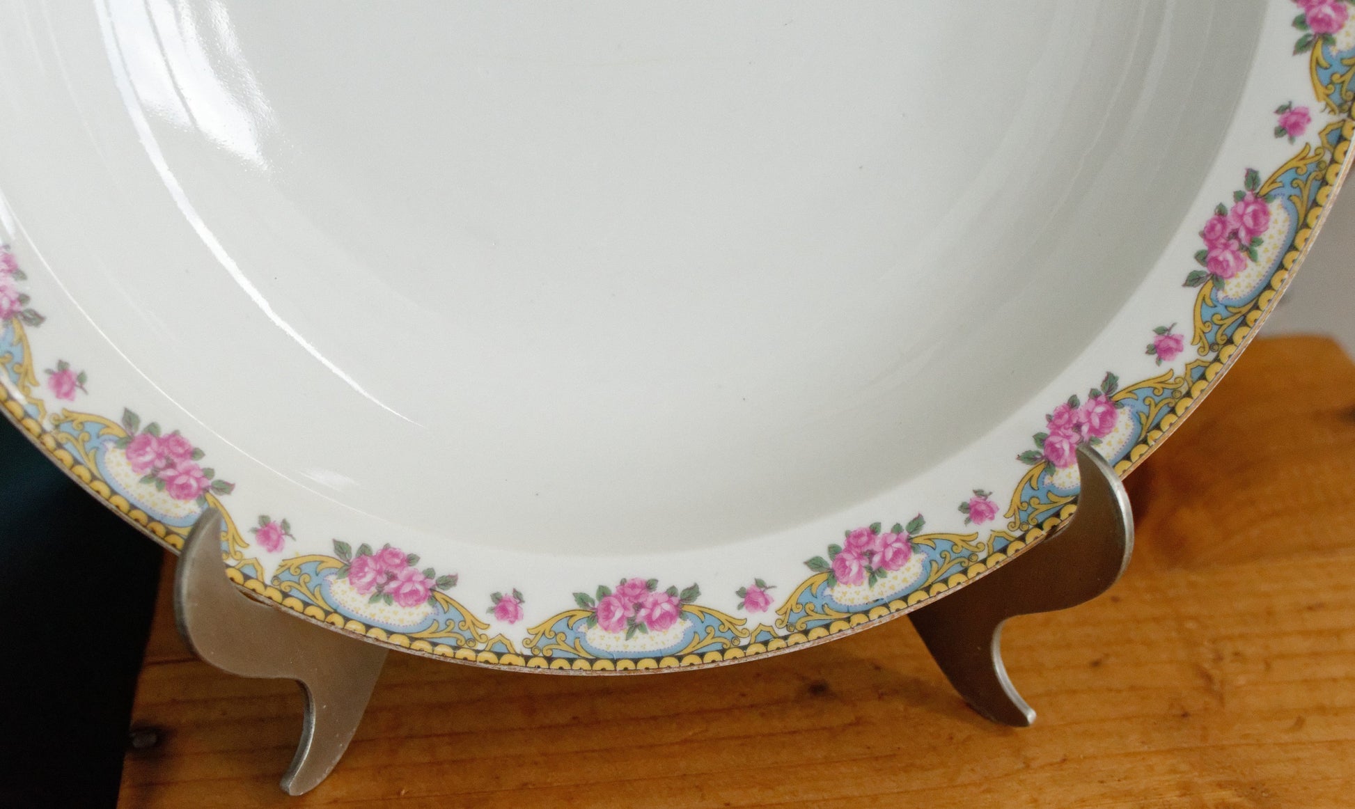 LIMOGES France French Antique Fine Porcelain Serving Bowl Bol Creux Rose Gold Garland Gilding