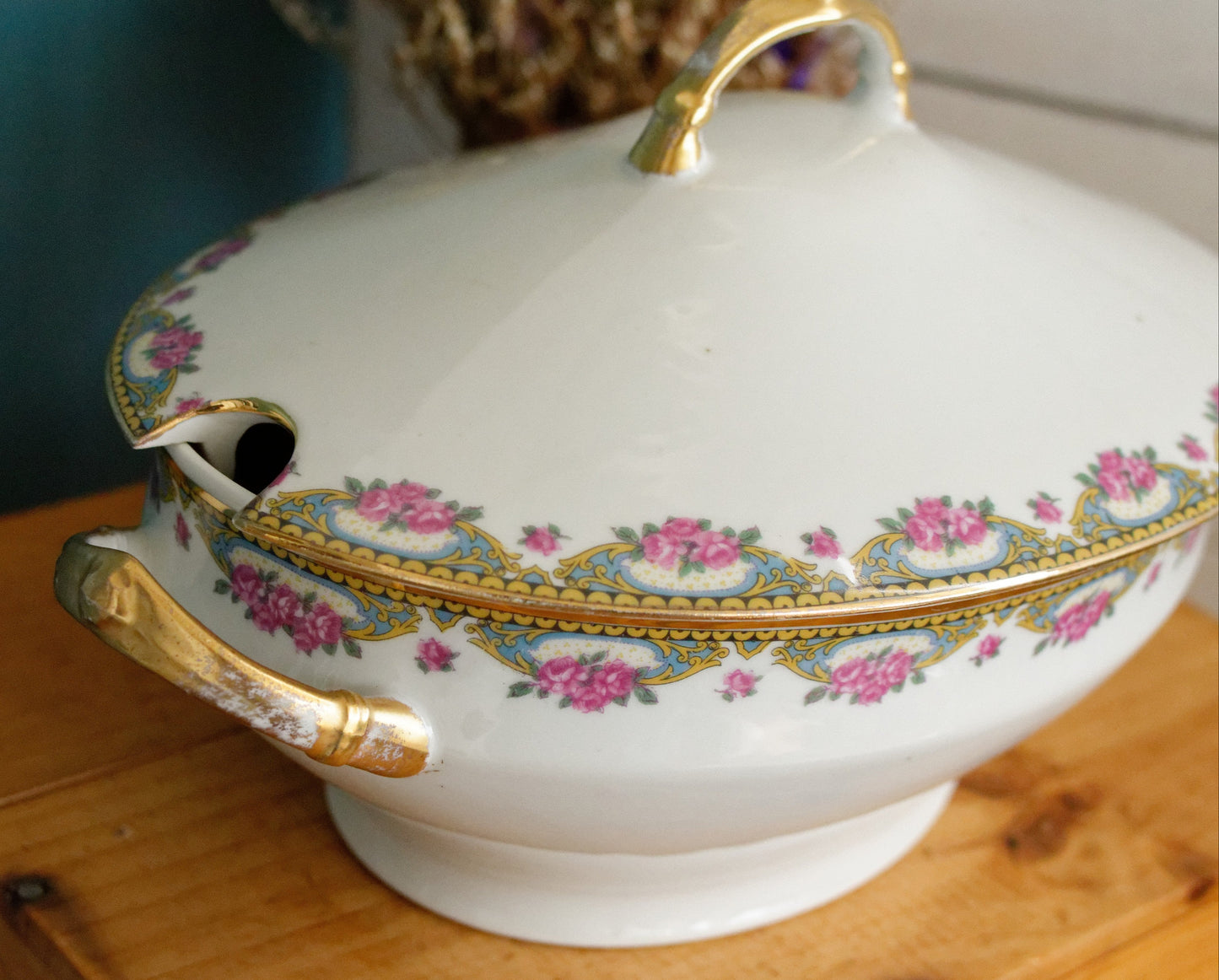 LIMOGES France French Antique Fine Porcelain Soup Tureen Soupiere Rose Gold Garland Gilding