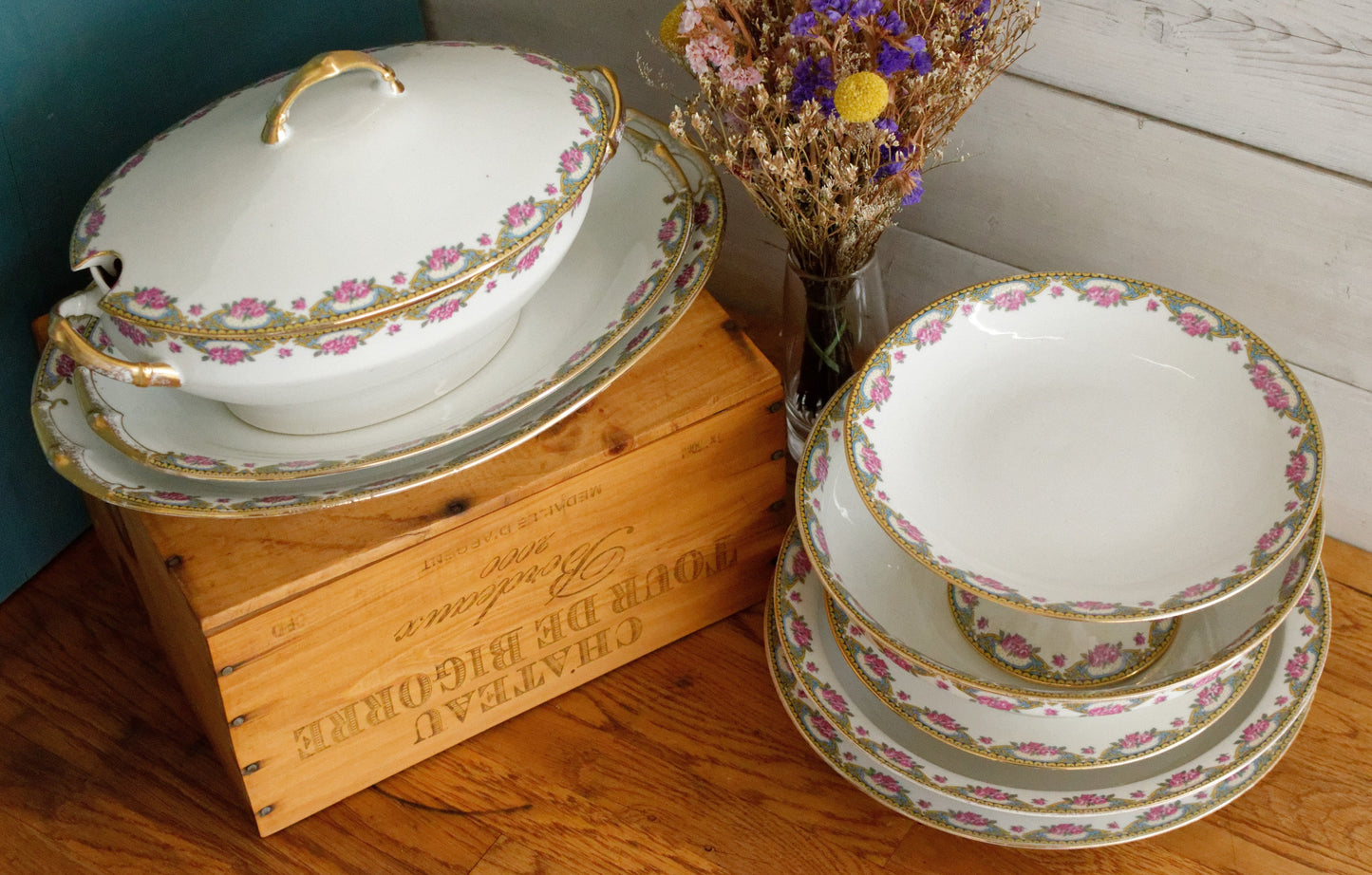 LIMOGES France French Antique Fine Porcelain Serving Bowl Bol Creux Rose Gold Garland Gilding