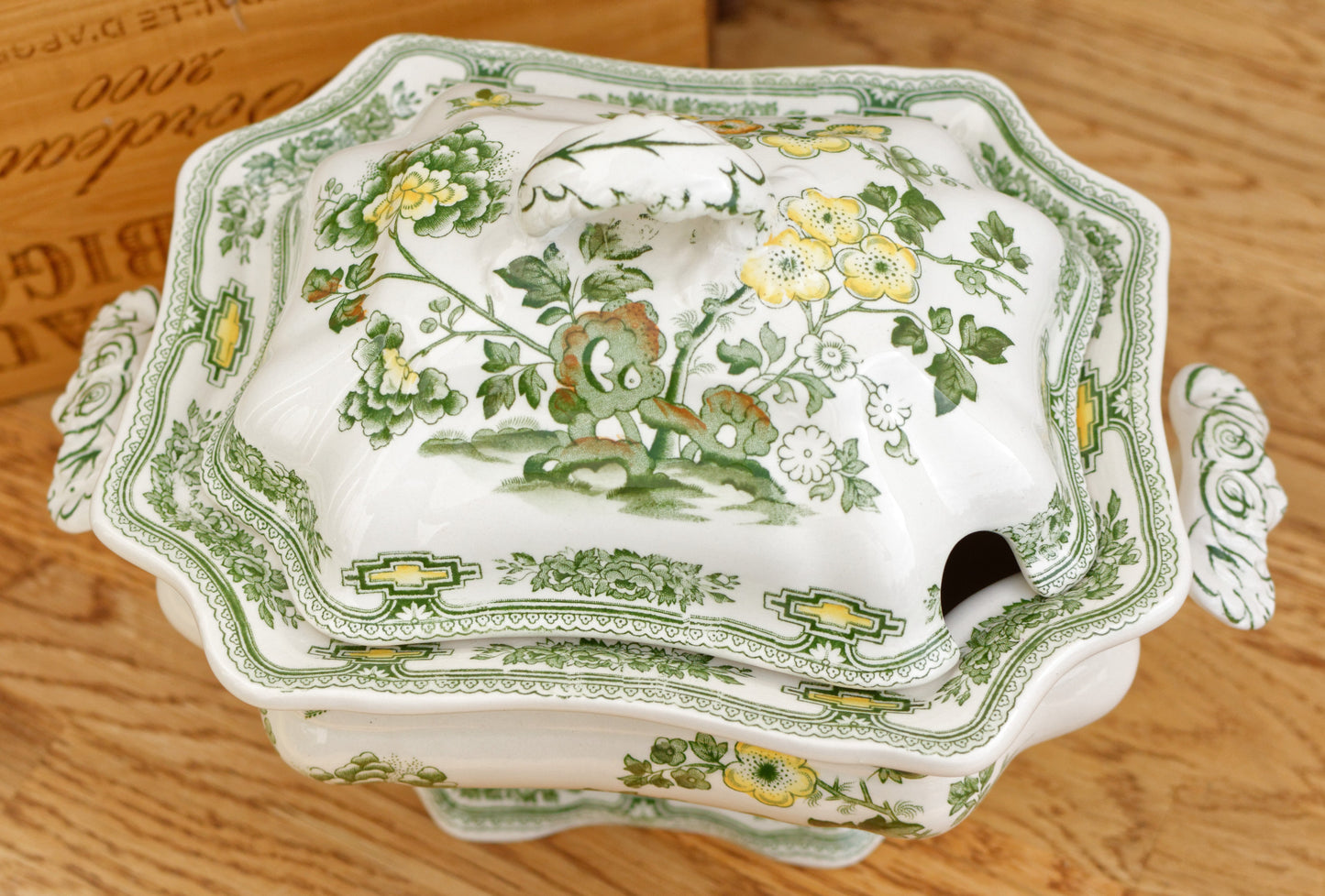 1950s Mason's - Patent Ironstone - "Manchu" England - Guaranteed Permanant Acid Resistant Colours Soup Tureen