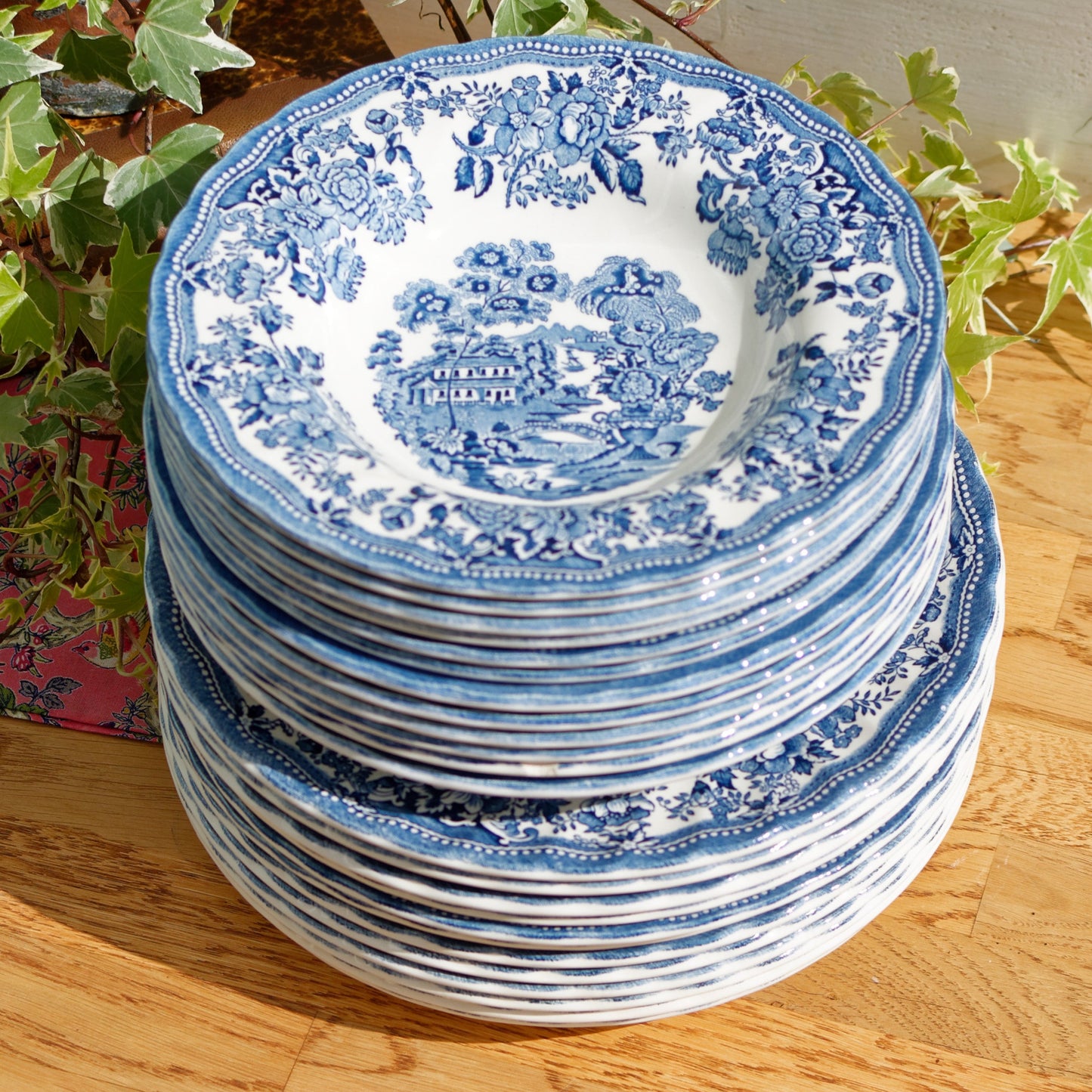 Fine MEAKIN Tableware Myott of Straffordhire English Vintage Ironstone Fine China Blue Transferware Plate Made in England