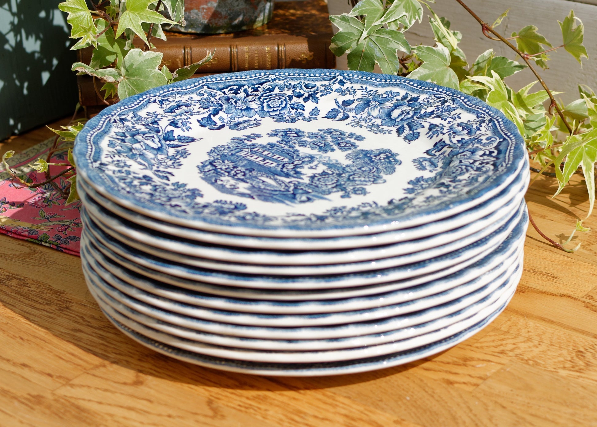 Fine MEAKIN Tableware Myott of Straffordhire English Vintage Ironstone Fine China Blue Transferware Dinner Plate Made in England