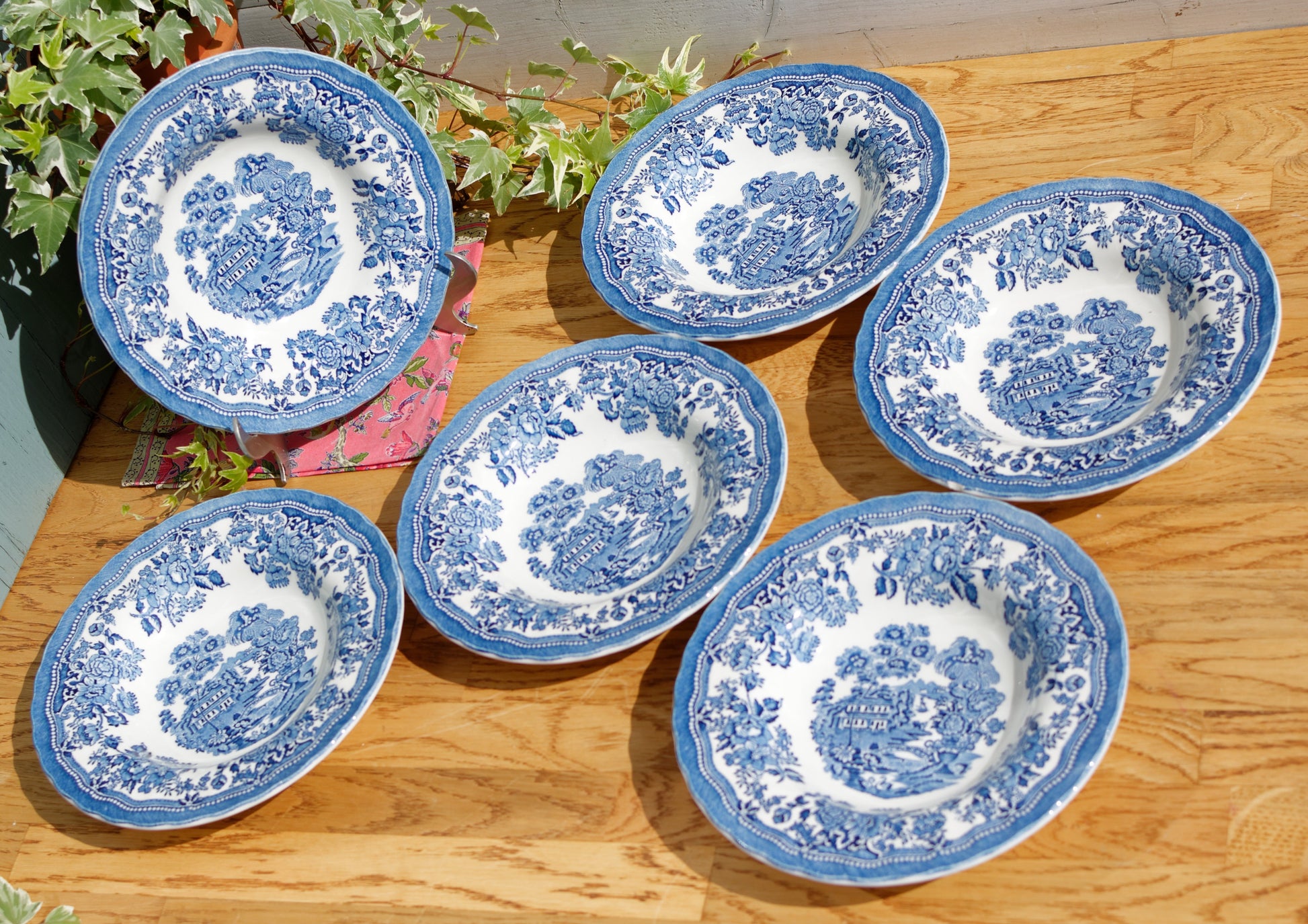 Fine MEAKIN Tableware Myott of Straffordhire English Vintage Ironstone Fine China Blue Transferware Plate Made in England