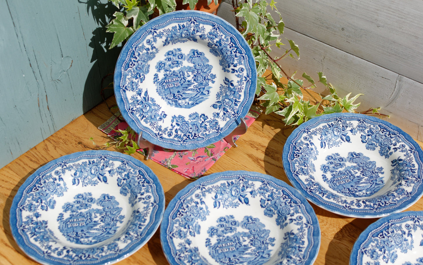 Fine MEAKIN Tableware Myott of Straffordhire English Vintage Ironstone Fine China Blue Transferware Plate Made in England