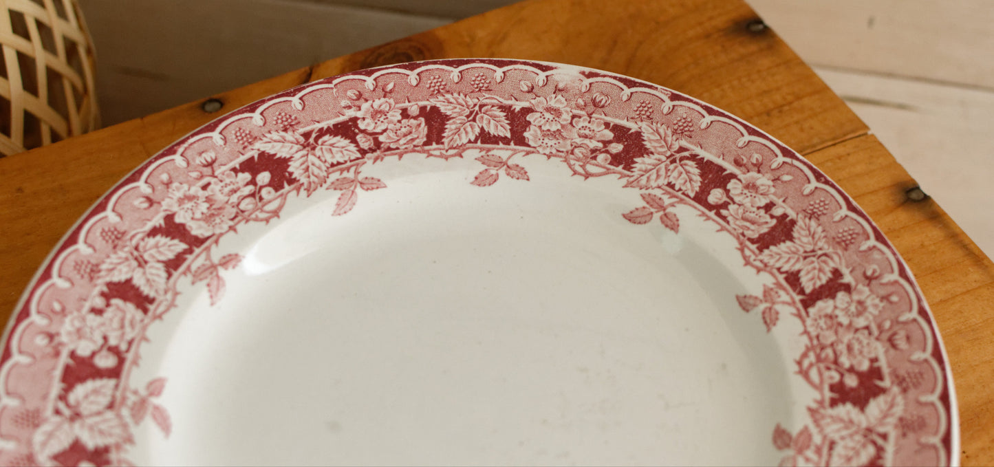 MURIER Saint Amand & HAMAGE NORD French Antique Ironstone Red Transferware Footed Cake Plate Plat à gâteau sur pied Terre de Fer