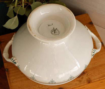 1890/1900年代～「エグランティーヌ」スタイルモチーフ ONNAING～フランスアンティーク アイアンストーンレッドトランスファーウェア スーププレート～テール・ド・フェール