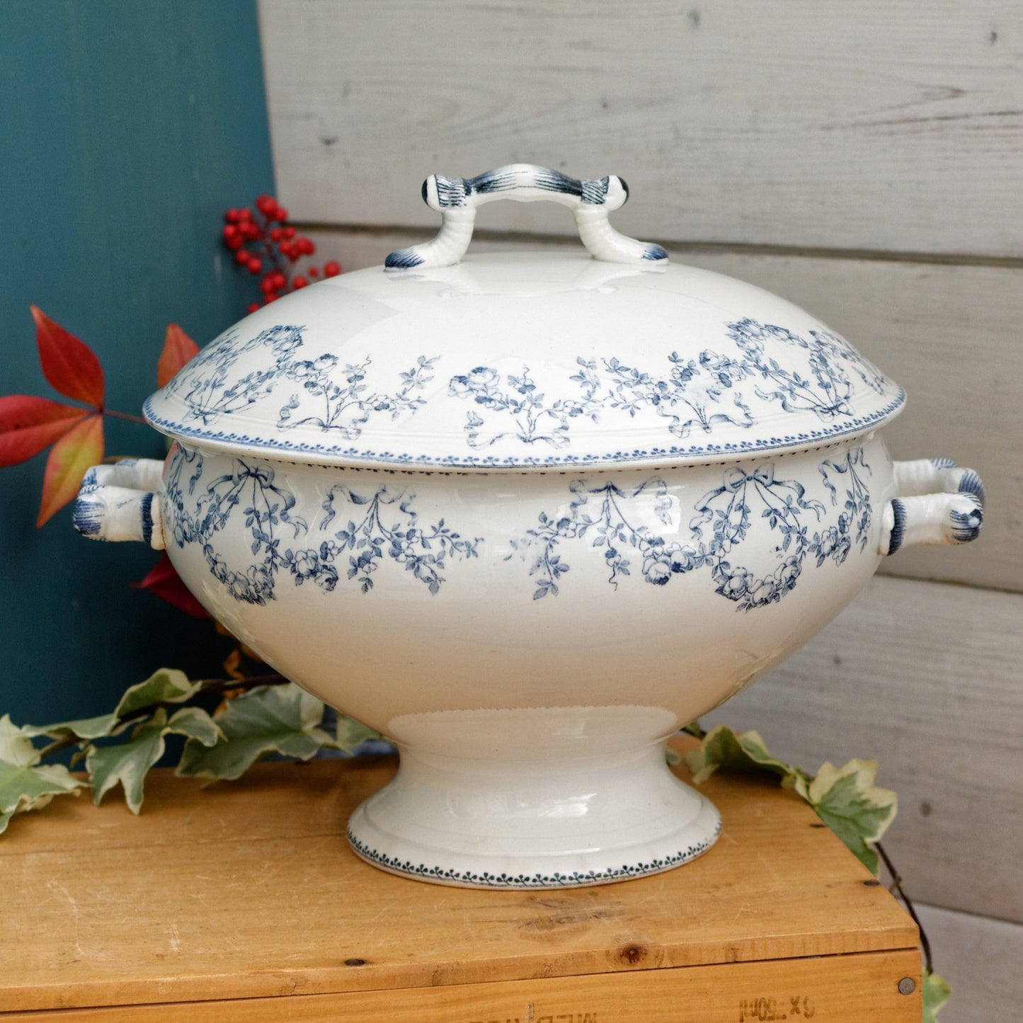 MOZART Motif Sarreguemines U&C French Antique Ironstone Blue Transferware Soup Tureen Soupiere Terre de Fer faience