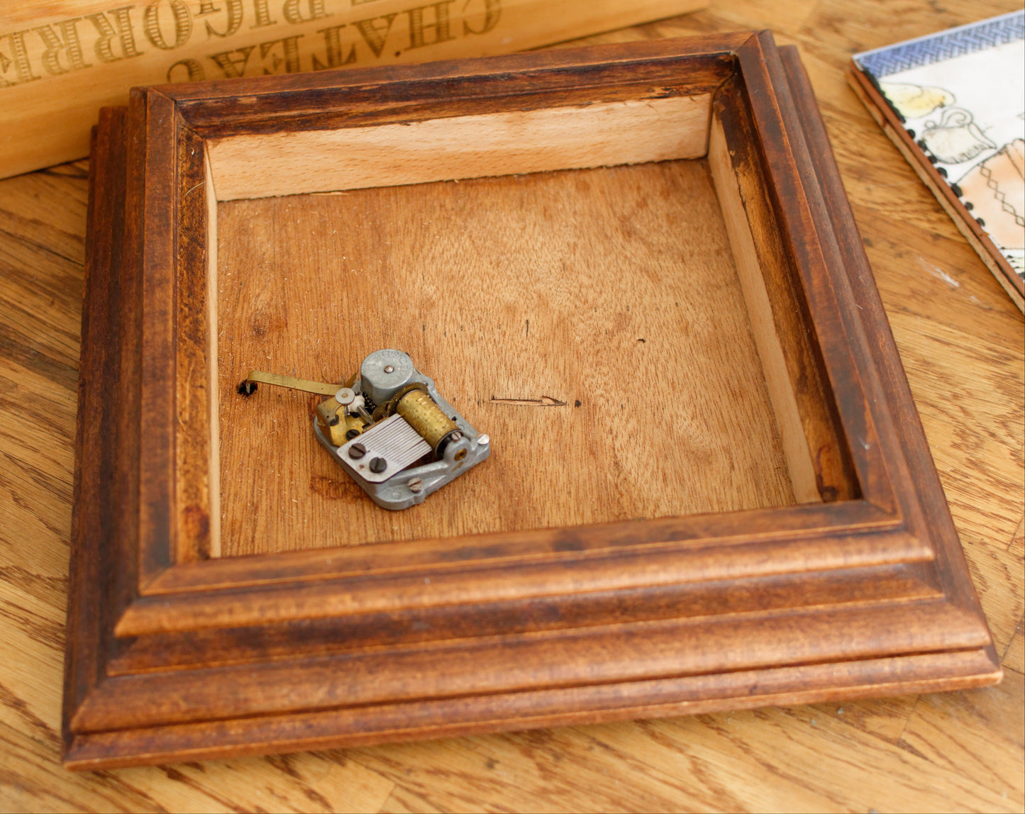 1920s French Antique Ceramic Tile Music Box & Trivet Hot Plate with Hand-Carved Footed Wooden Base "Trépied Dessous de Plat en Faience"