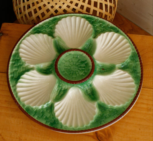 French Vintage BARBOTINE Majolica Green Cream Oyster Huître Shellfish Plate with 6 Wells Basket Weave Pattern Made in France