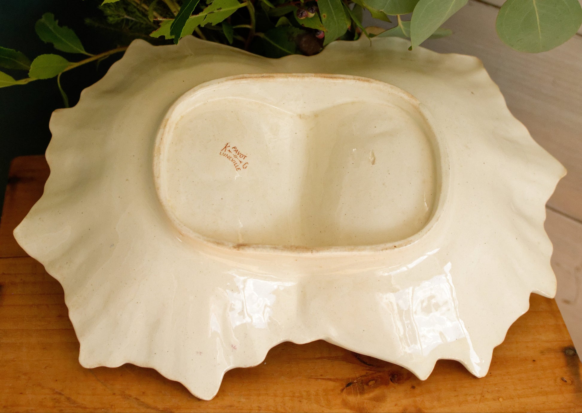 PAVOT K&G (Keller et Guérin) Lunéville French Antique Ironstone Polychrome Display Stand with Handle PRESENTOIR Terre de Fer en Faience