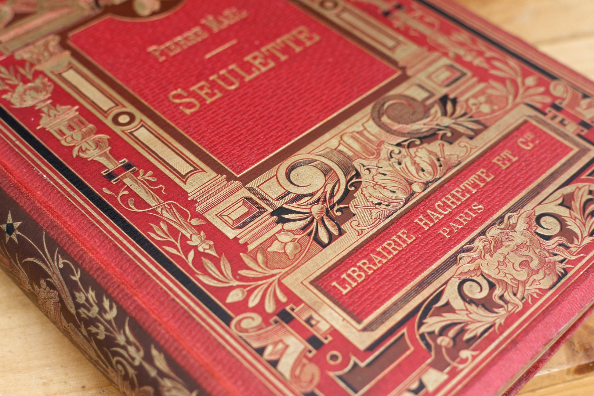 1899 SEULETTE by Piere Mael HACHETTE et Cie French Antique Collectible First Edition Illustrated Polychrome Hardcover Book Novel Gilded Cartonnage Livre