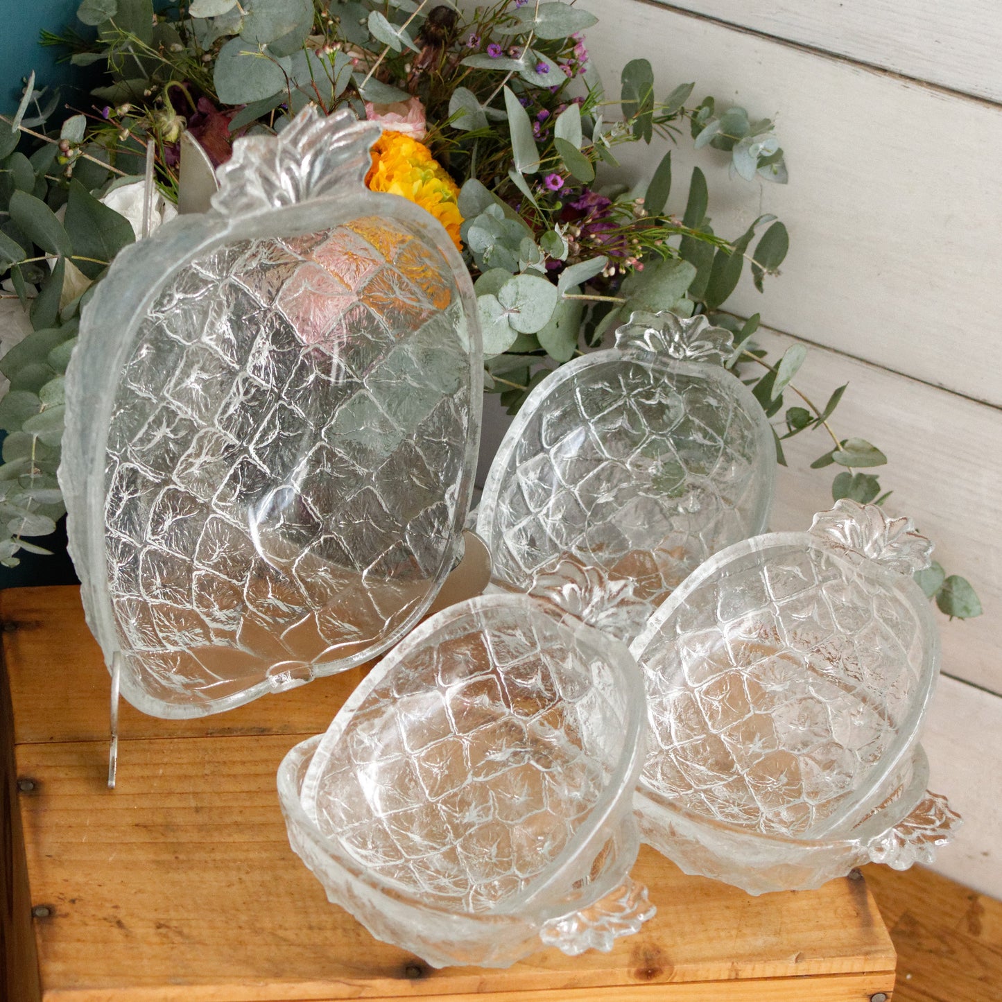 Borgonova VALERIA Italy Mid Century Vintage Pressed Textured Glass Pinapple Shaped Complete Bowl Serving Set Original Box 7 pieces Coupe et Coupelles