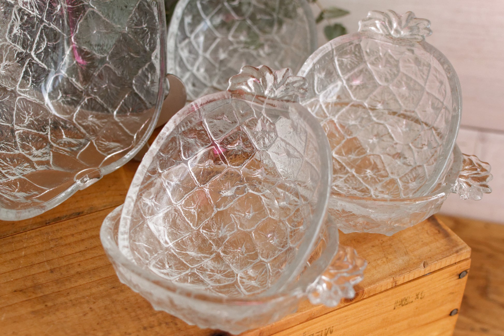 Borgonova VALERIA Italy Mid Century Vintage Pressed Textured Glass Pinapple Shaped Complete Bowl Serving Set Original Box 7 pieces Coupe et Coupelles