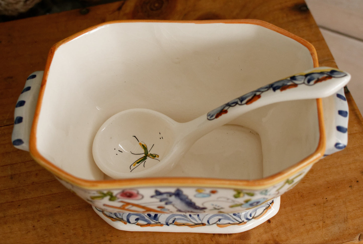 Portuguese Vintage Collectible Ceramica Ironstone Polychrome Covered Sauce Pot Gravy Pot & Spoon Ladle "Louche" Set