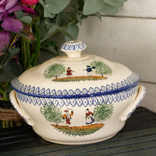 HENRIOT QUIMPER Breton Faience Decorative Soup Tureen Soupiere Handmade Earthenware