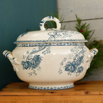 ROYAT Motif Sarreguemines U&C French Antique Ironstone Blue Transferware Soup Tureen Soupiere Terre de Fer en faience