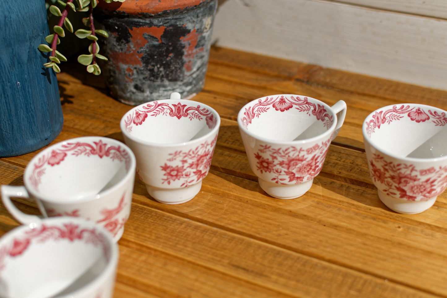 1960s ~ "WINDSOR" Ridgway of STAFFORDSHIRE England 1792 ~ English Vintage Red Transferware Coffee/Tea Cups Mugs - Terre de Fer Fine China