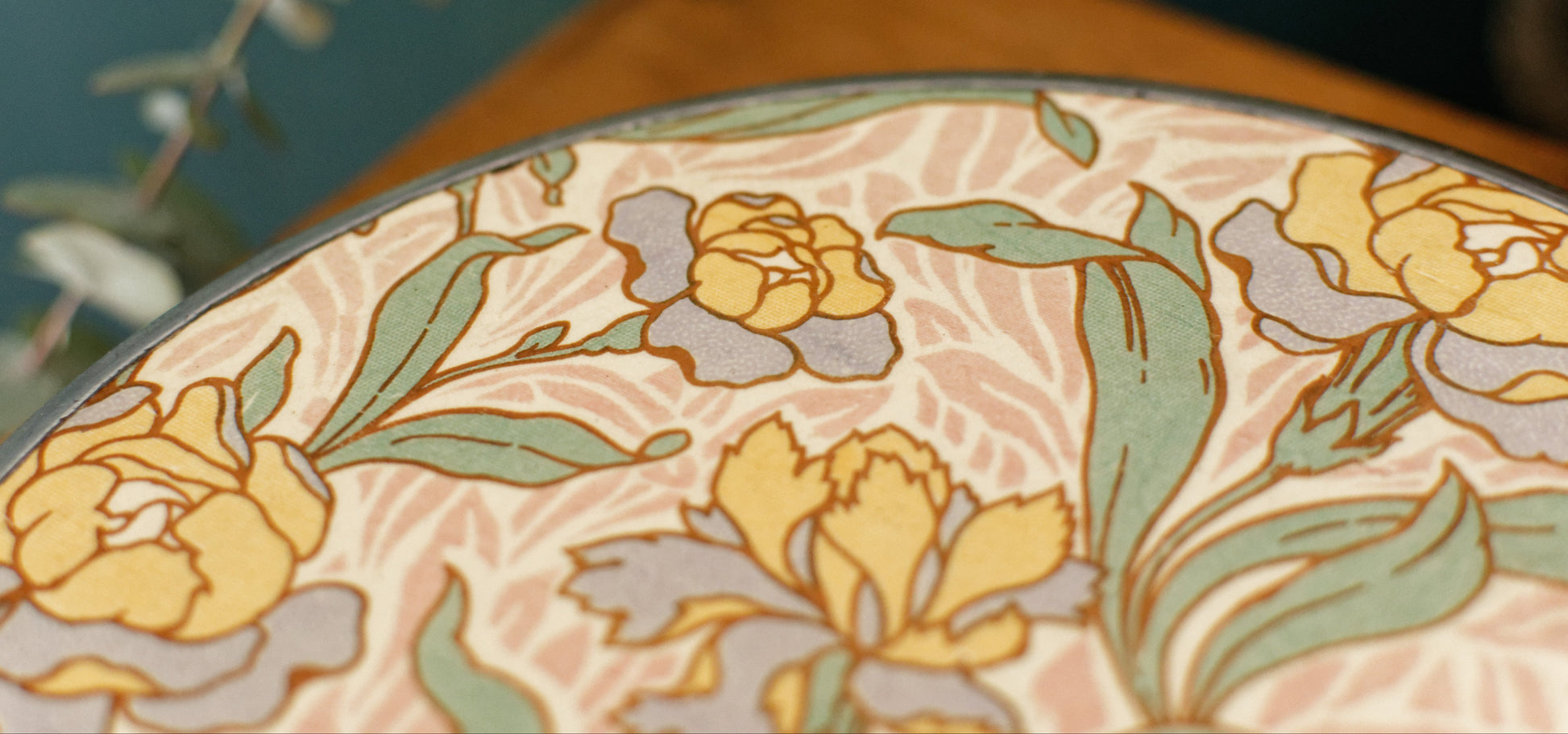 French Vintage Ironstone Polychrome Art Deco TRIVET Hot Plate "Dessous Plat Faience" SARREGUEMINES Round Ceramic Porcelain Floral Pot Stand