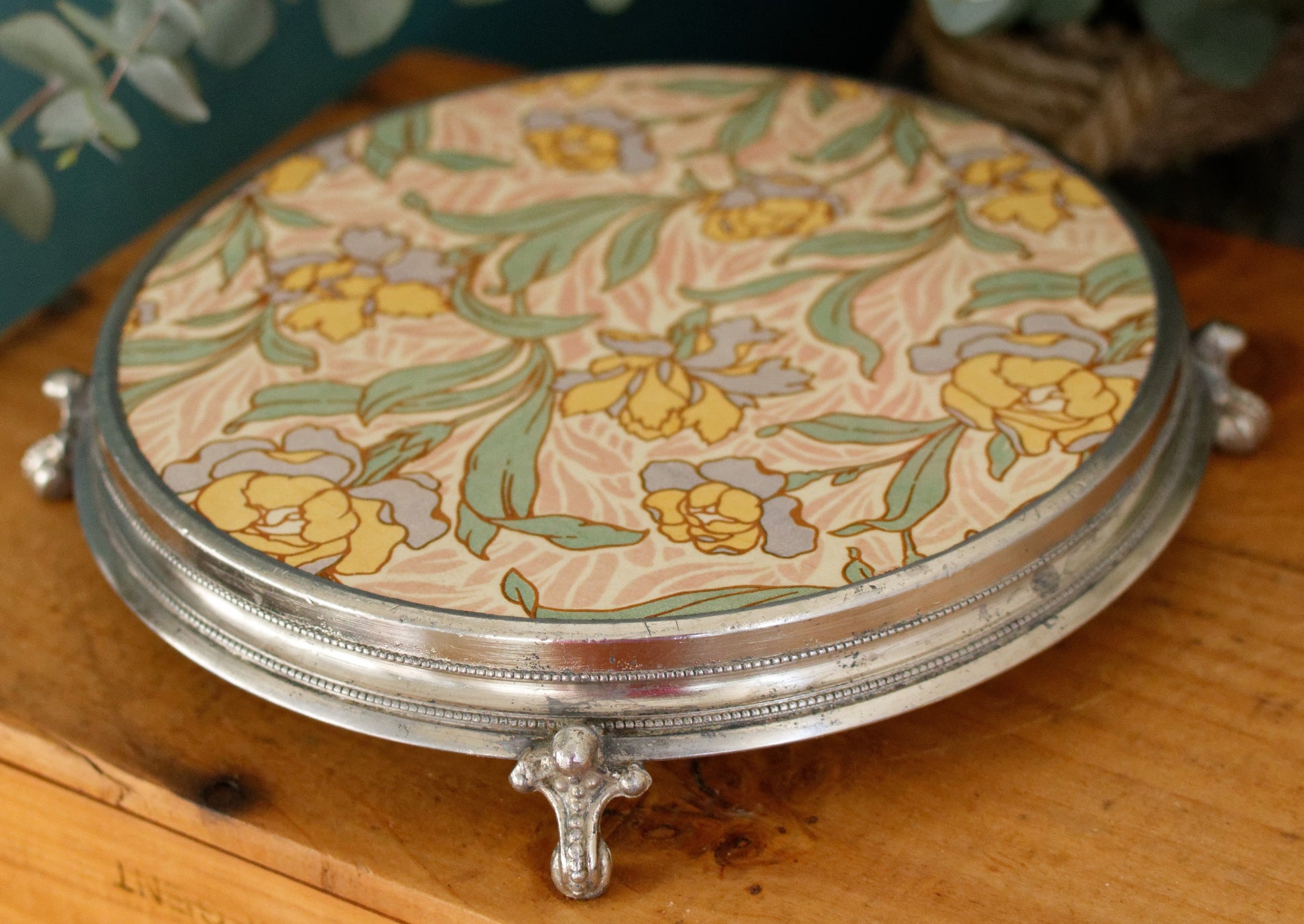 French Vintage Ironstone Polychrome Art Deco TRIVET Hot Plate "Dessous Plat Faience" SARREGUEMINES Round Ceramic Porcelain Floral Pot Stand