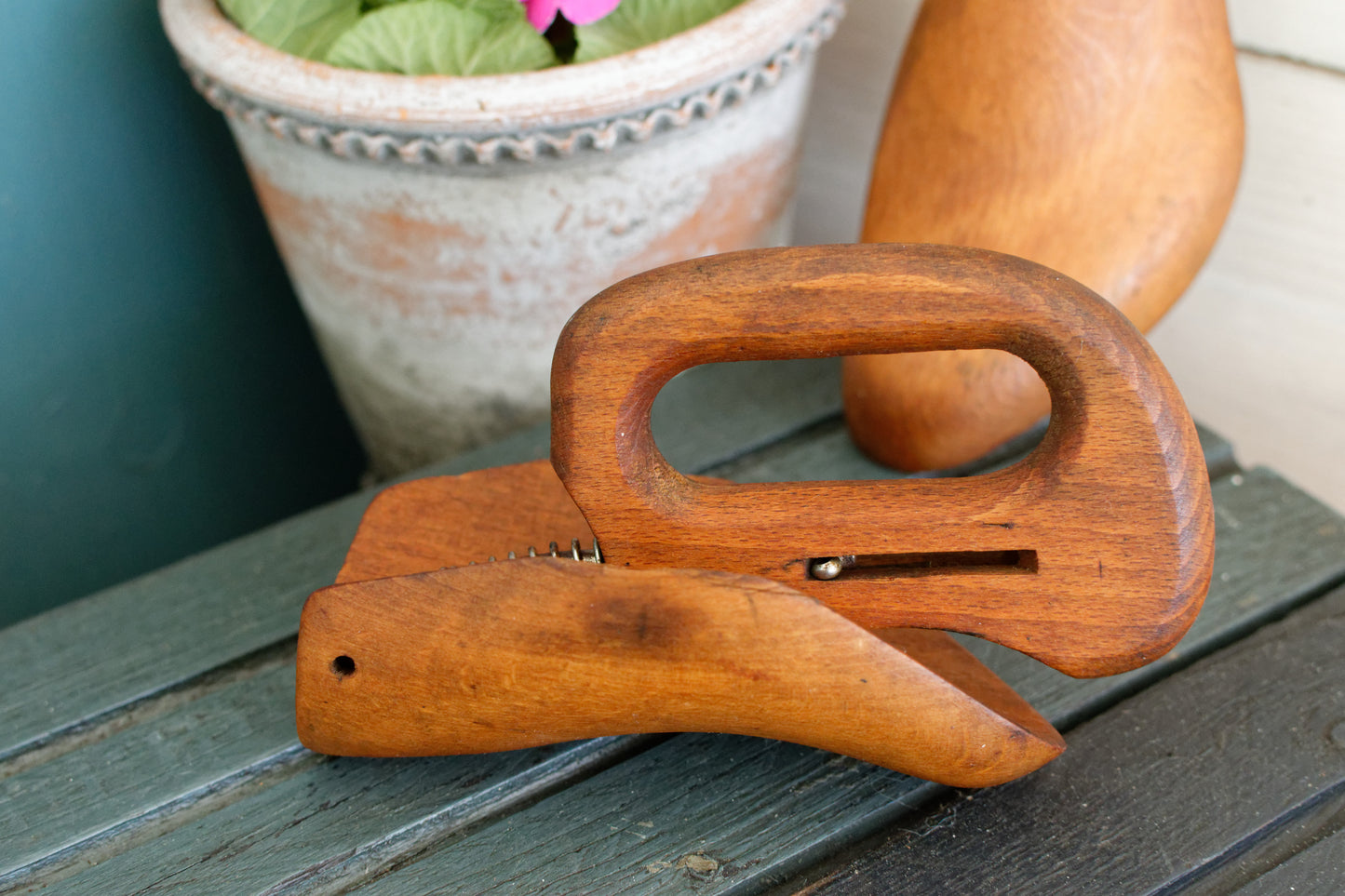 French Vintage Wooden Foldable Shoe Mold (Mould) Form Stretchers "Moule à chaussures vintage en bois