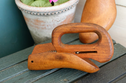 French Vintage Wooden Foldable Shoe Mold (Mould) Form Stretchers "Moule à chaussures vintage en bois