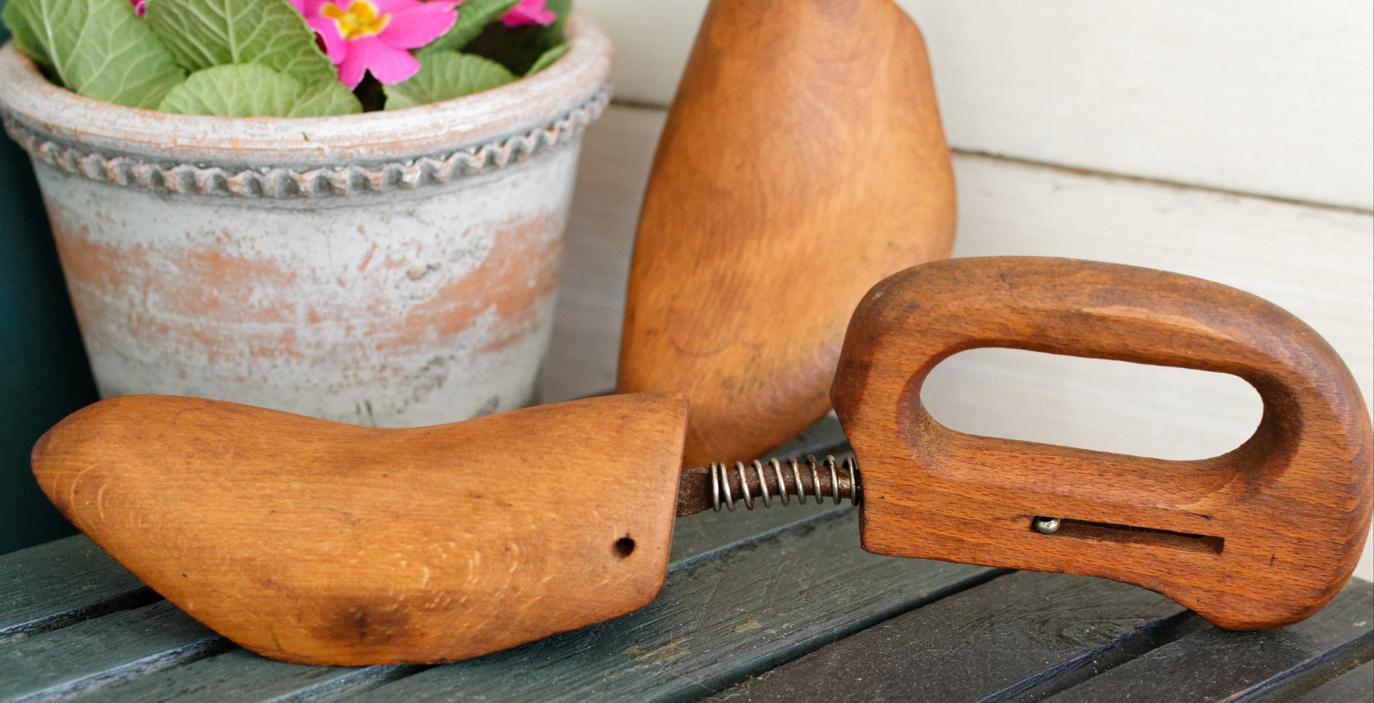 French Vintage Wooden Foldable Shoe Mold (Mould) Form Stretchers "Moule à chaussures vintage en bois