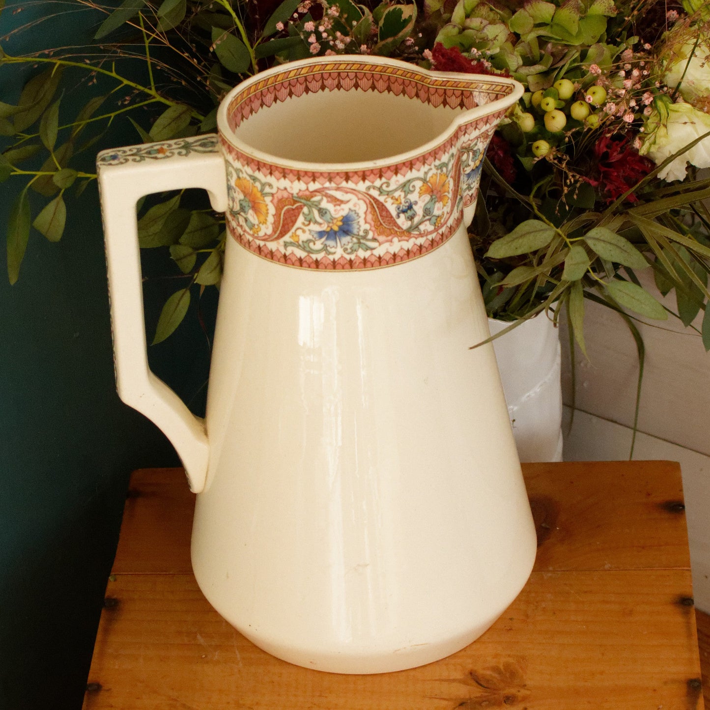 TEHRAN Sarreguemines U&C French Antique Ironstone Polychrome Bathroom Pitcher BROC ou Chambre Pot Terre de Fer en Faience