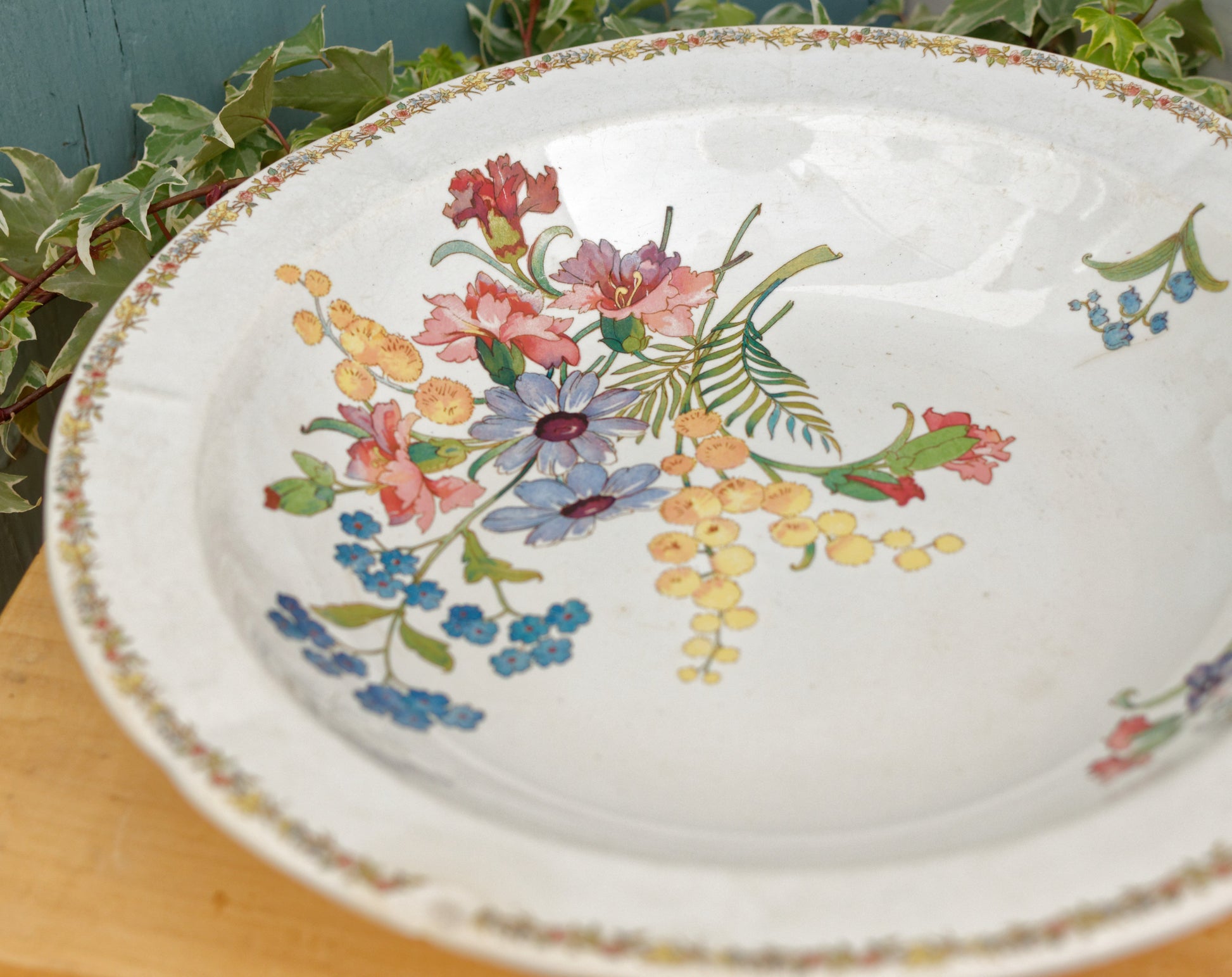 VERONIQUE Motif Sarreguemines U&C French Antique Floral Ironstone Polychrome Round Serving Bowl Terre de Fer in Faience