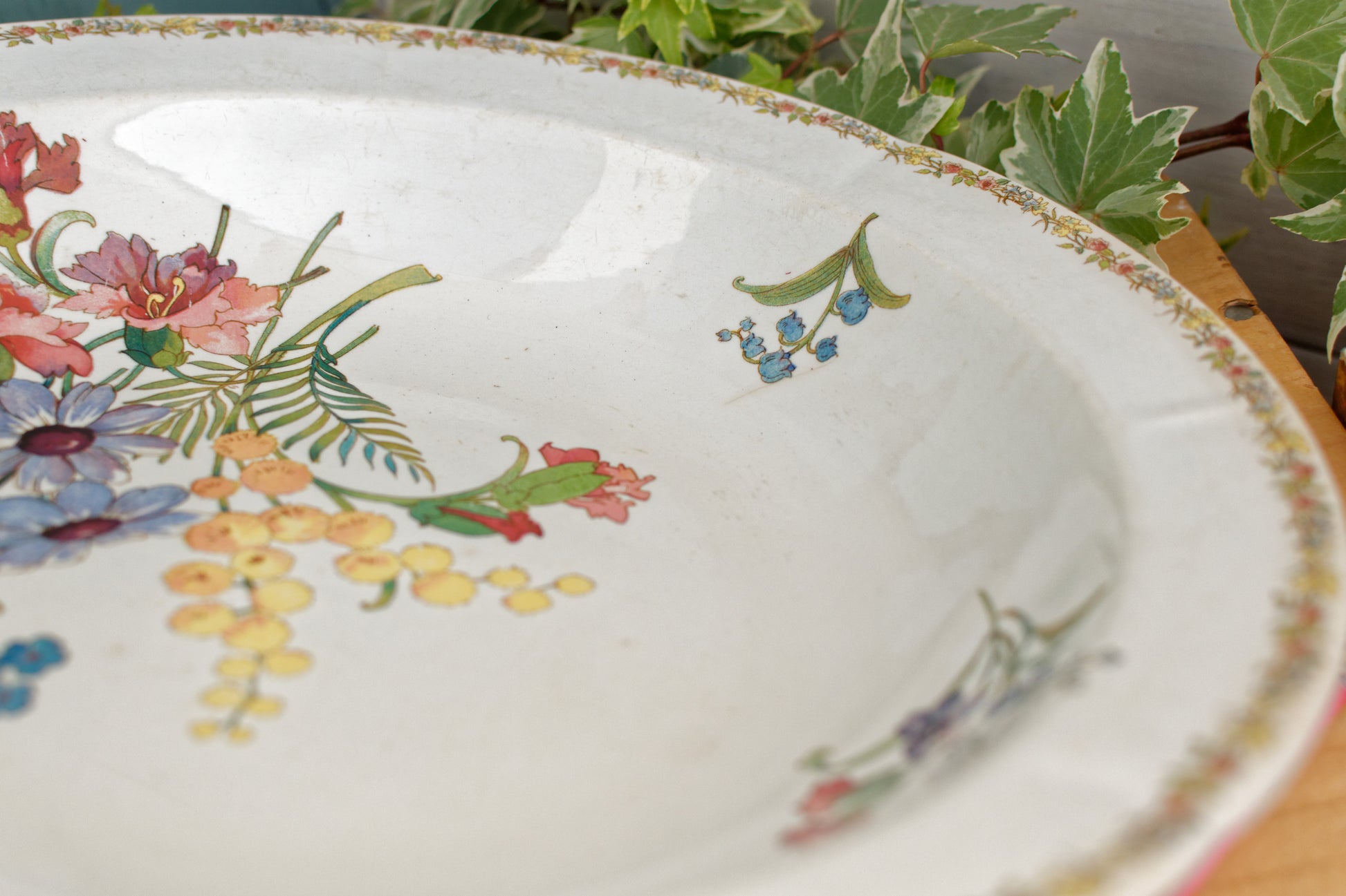 VERONIQUE Motif Sarreguemines U&C French Antique Floral Ironstone Polychrome Round Serving Bowl Terre de Fer in Faience