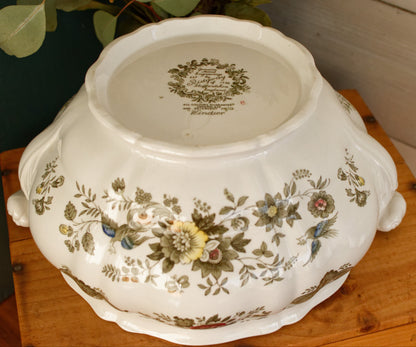 1960s WINDSOR Ridgway of STAFFORDSHIRE England 1792 English Vintage Ironstone Porcelain Soup Tureen Covered Serving Piece