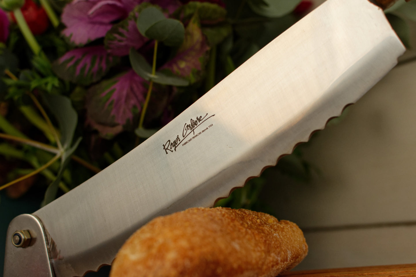 French Vintage Wooden Bread Slicer with Crumb Collector & Hinged Stainless Steel Knife  by Roger Orfevre Coupe Pain Ramasse Miettes en Bois Baguette Slicer Guillotine