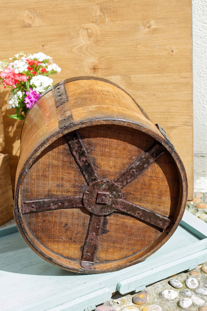 French Antique Wooden Grain measuring bucket Double Decalitre Mesure à grains ancienne