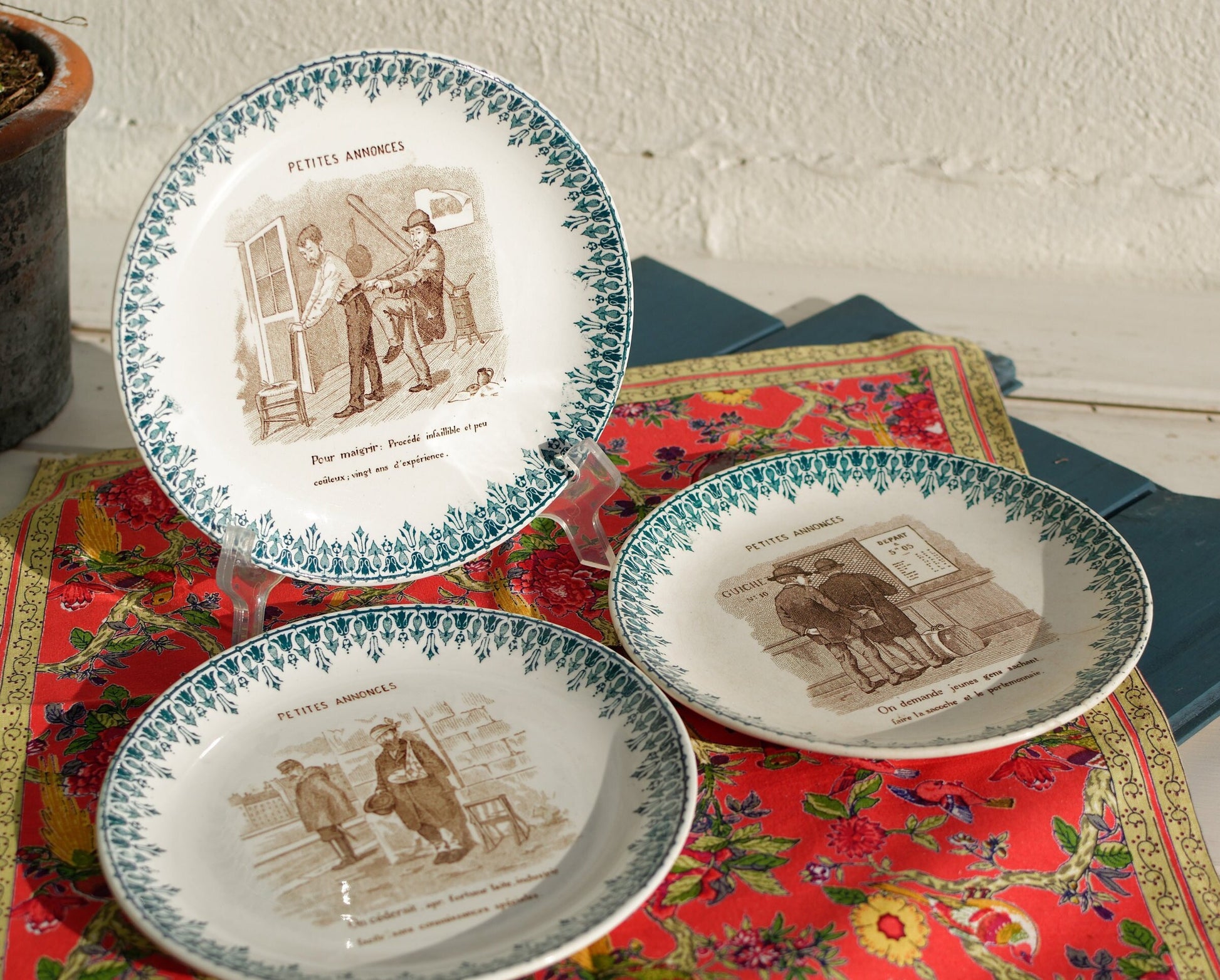 French Ironstone Talking Plate Petites Announces DIGOIN & SARREGUEMINES Terre de fer