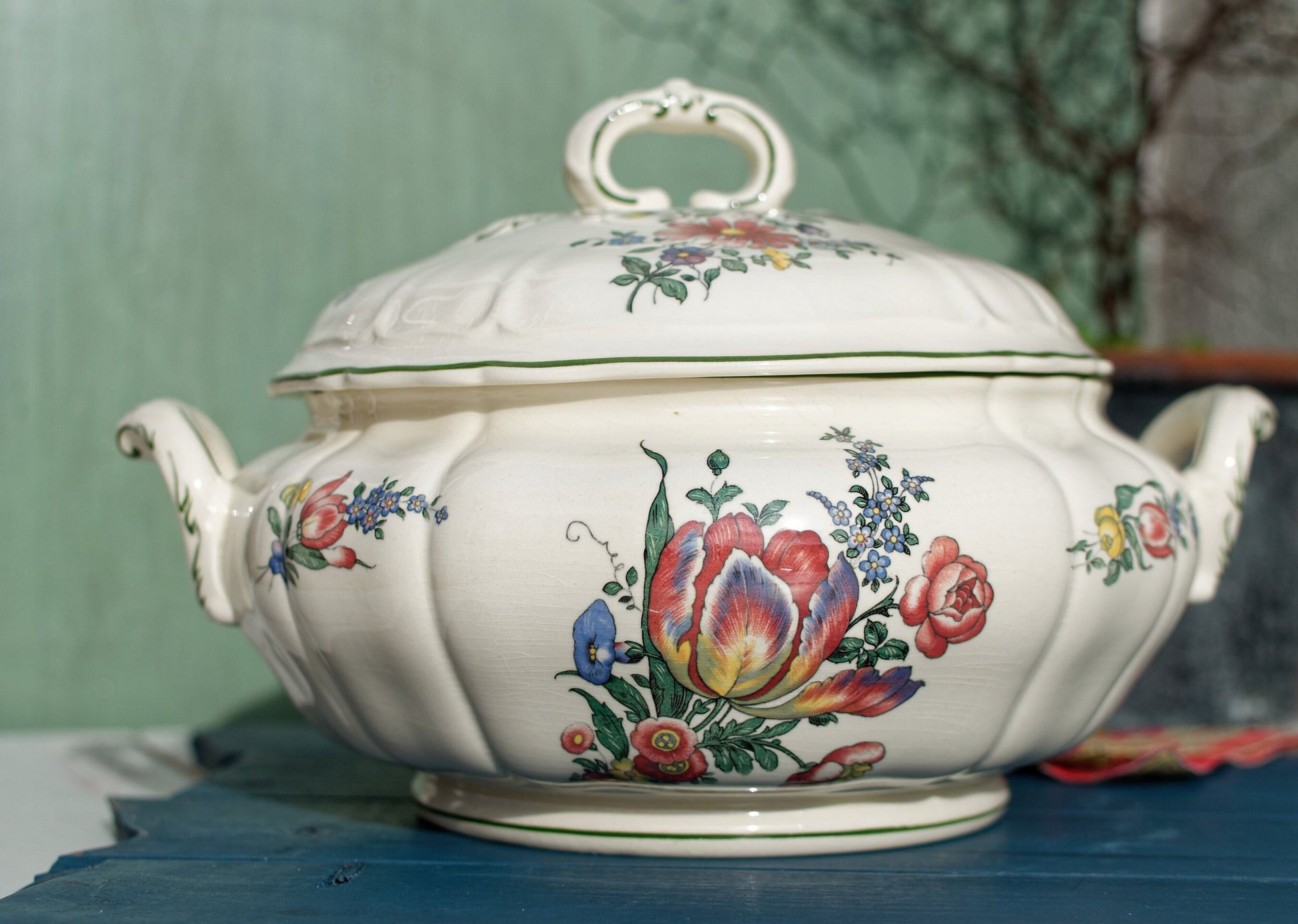 French Ironstone Soup Tureen Soupiere VIEUX STRASBOURG Villeroy & Boch Mettlach Made in France Saar Economic Union 1562 