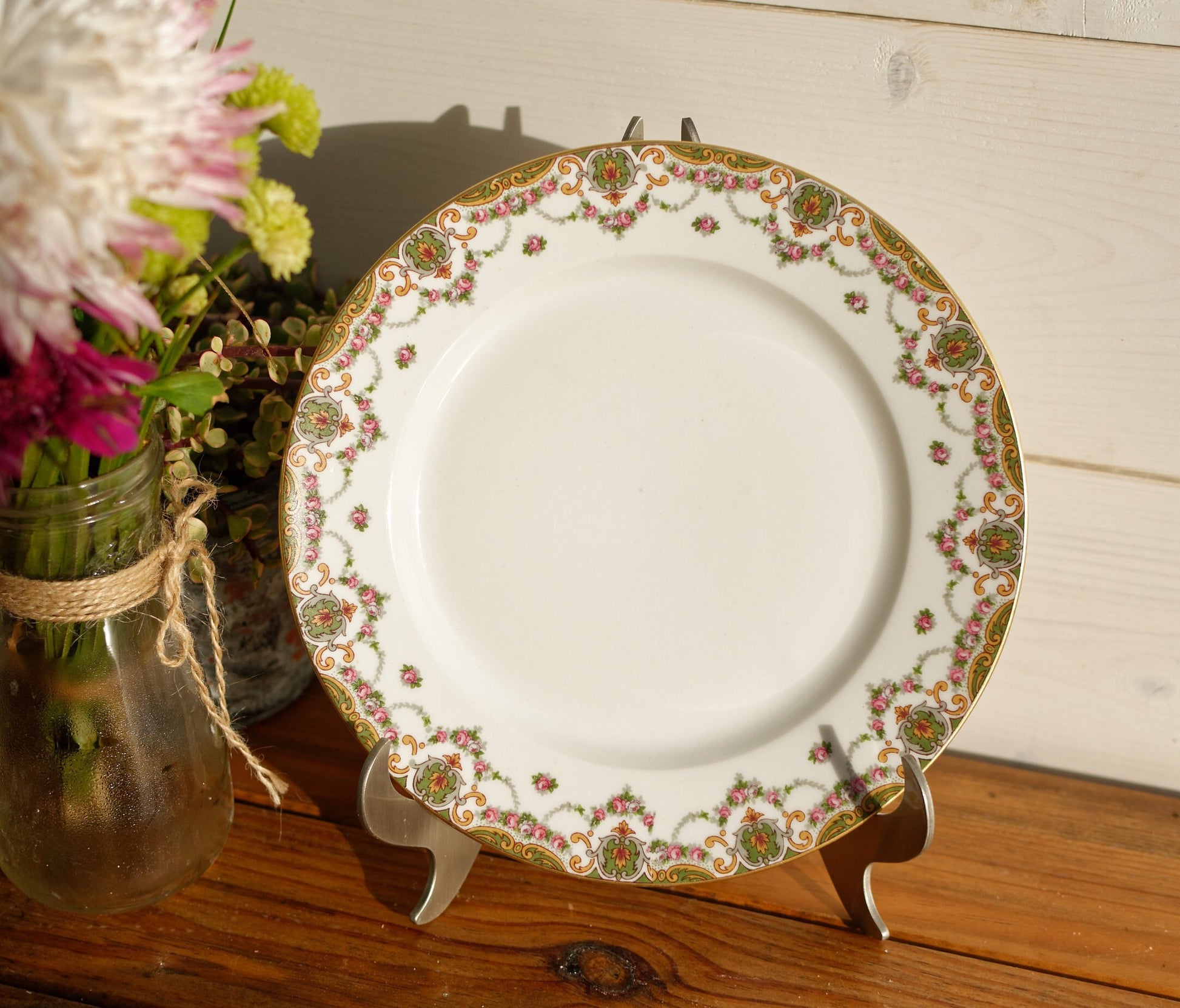 French Fine Porcelain Plate LIMOGES RAYNAUD & Cie. T & V Limoges France