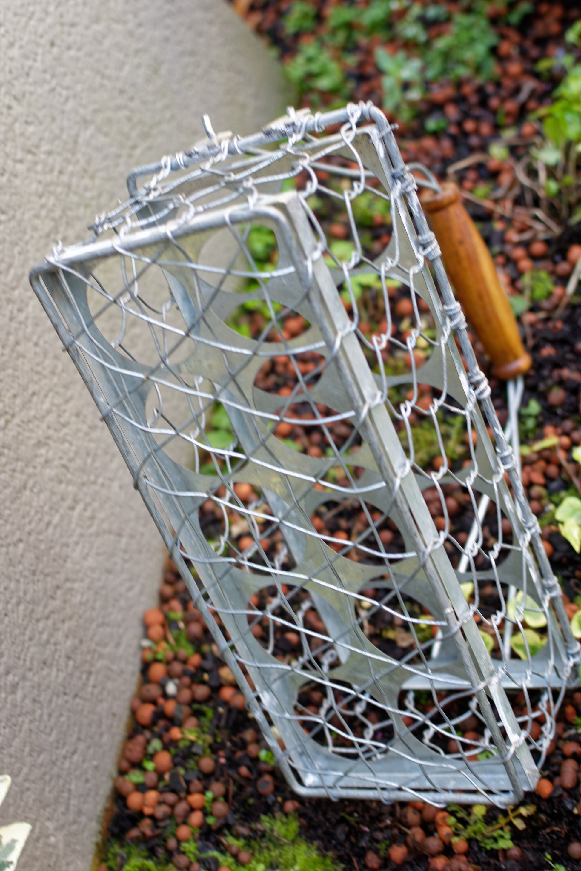 French Galvanized Metal Zinc Bottle Carrier Caddy 10 Small Beer Bottle Holder